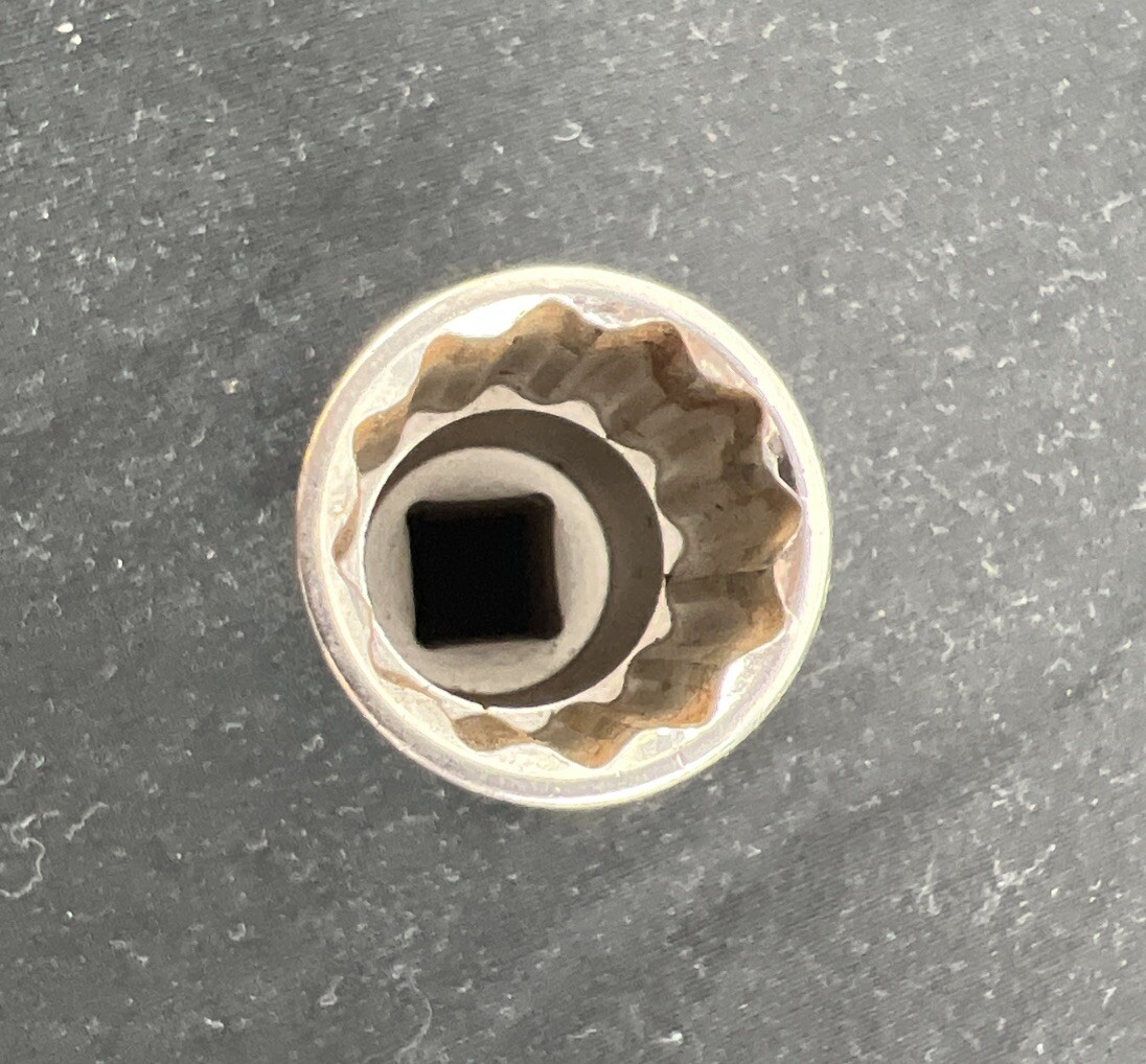 Blue Point Tools BLPLM3818 12 Point 3/8″ Drive 18mm Deep Metric Socket Chrome