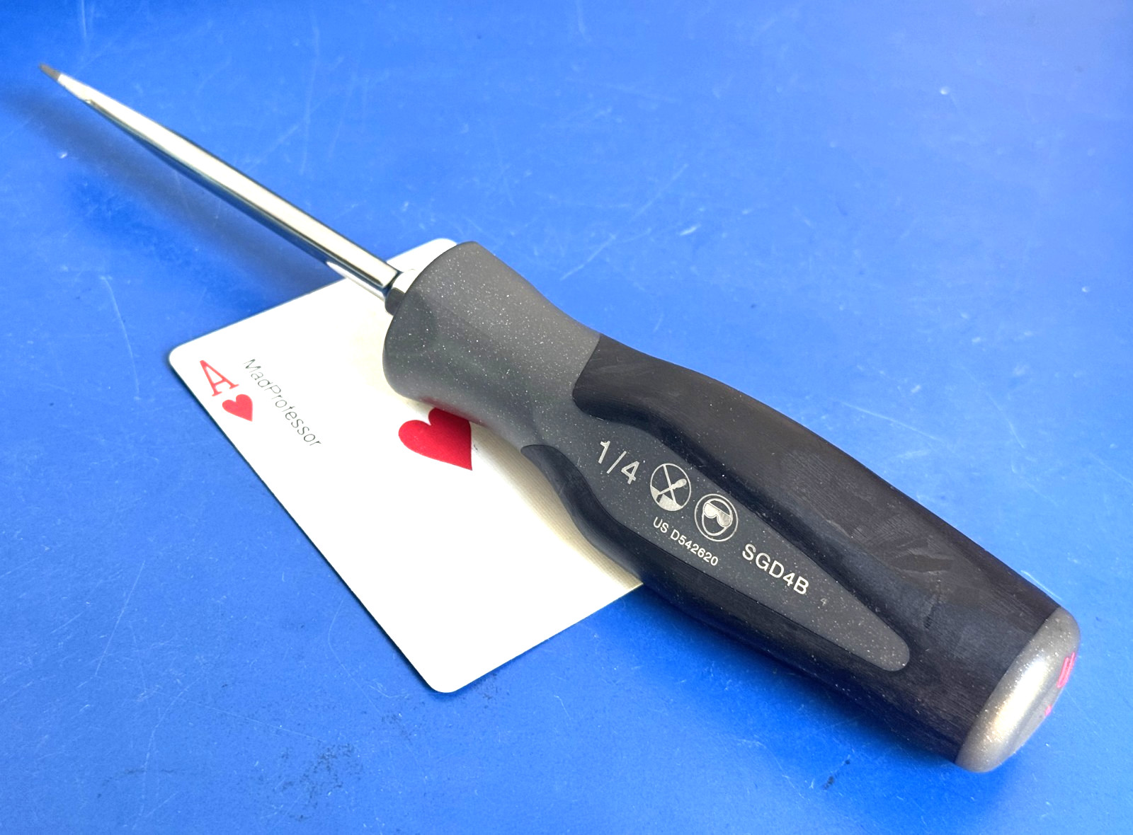 Snap-on 9″ Instinct Titanium Soft Grip 1/4″ Tip Slotted Screwdriver SGD4B NEW