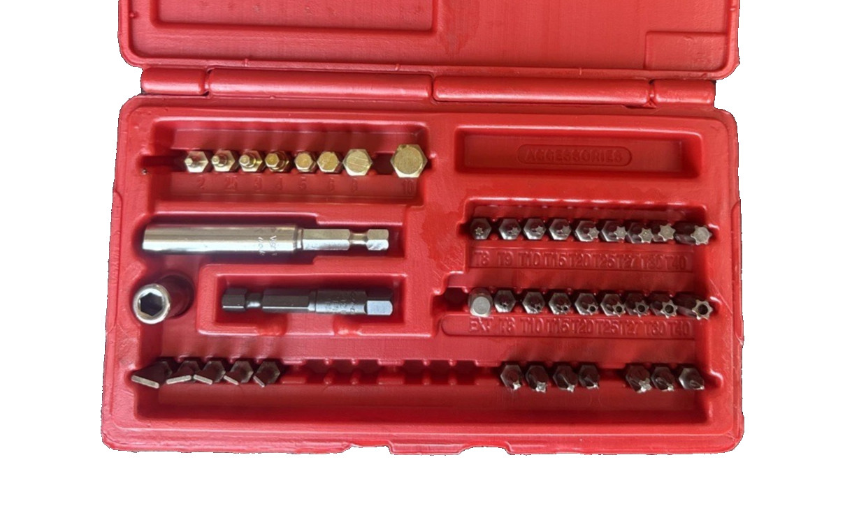 NEW Snap-on™ Metric Master Screwdriver MAGNETIC Bit 37pc Set Red HardCase SDM410