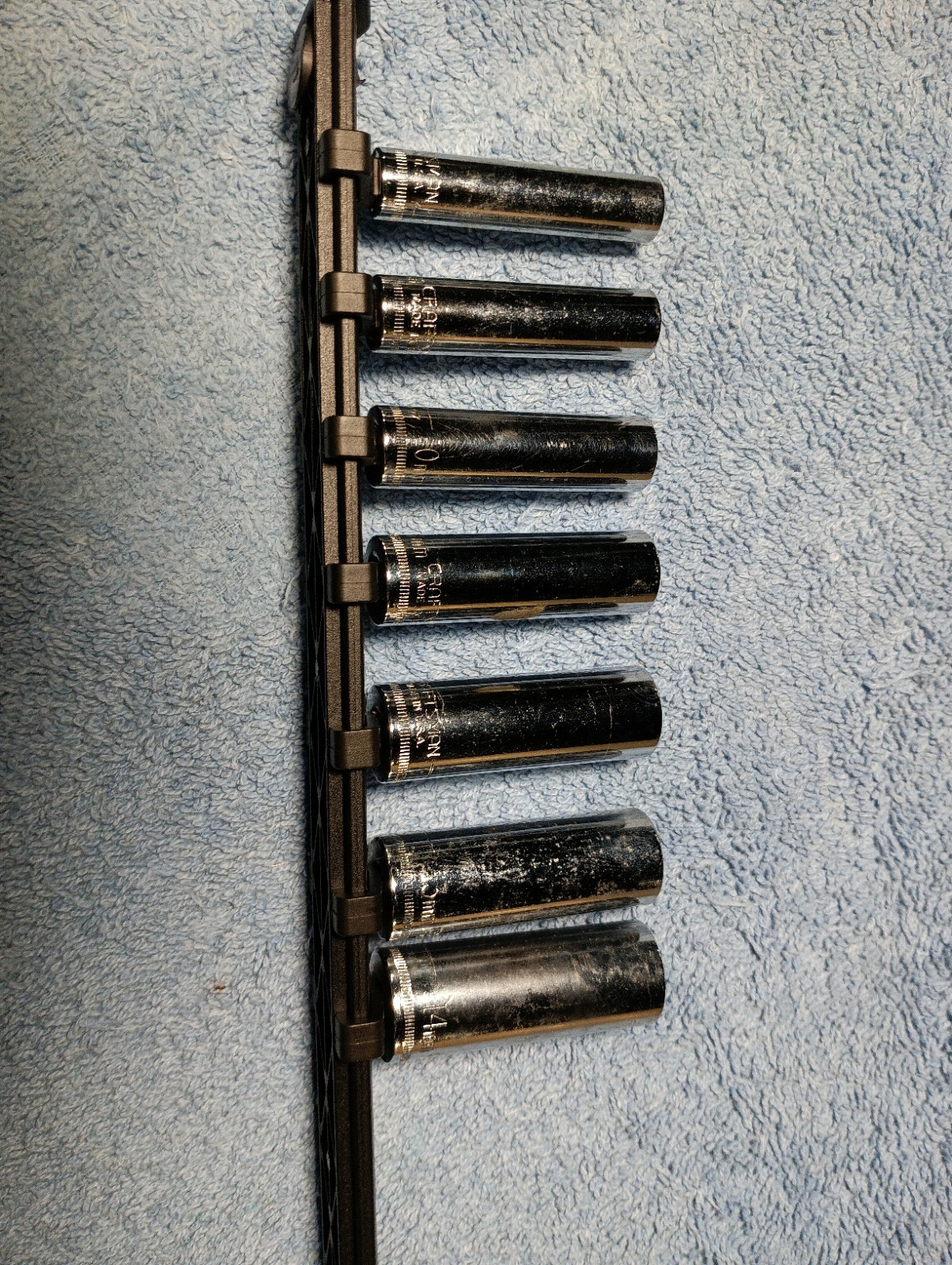 Craftsman 1/4″ Dr. Metric 6pt. Chrome Deep Socket Set. 8-14mm W/Kobalt Rail, New