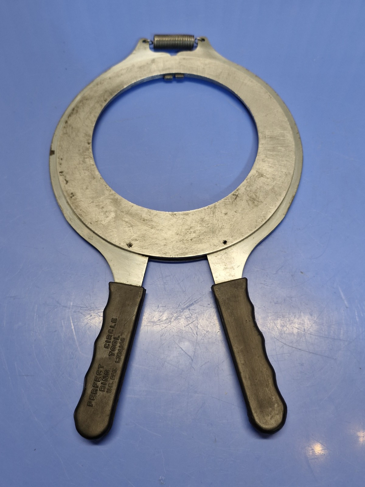 Perfect Circle Ring Tool 1,764,146 Piston Ring Expander Tool 5-1/8″ TO .020