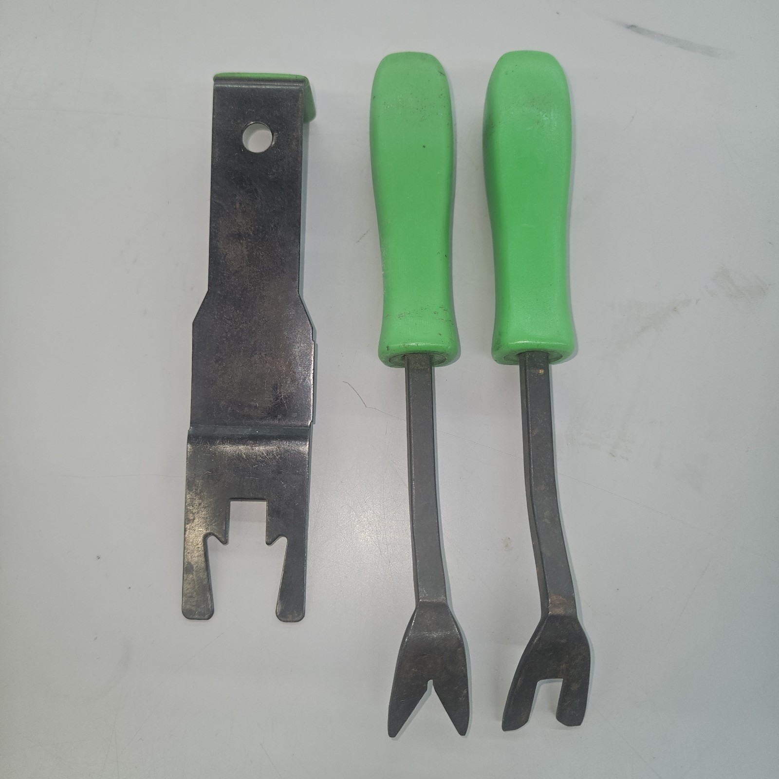 Matco Tools 3pcs Green Upholstery Trim Tool Set DTO3M, DTO4M & DTG170