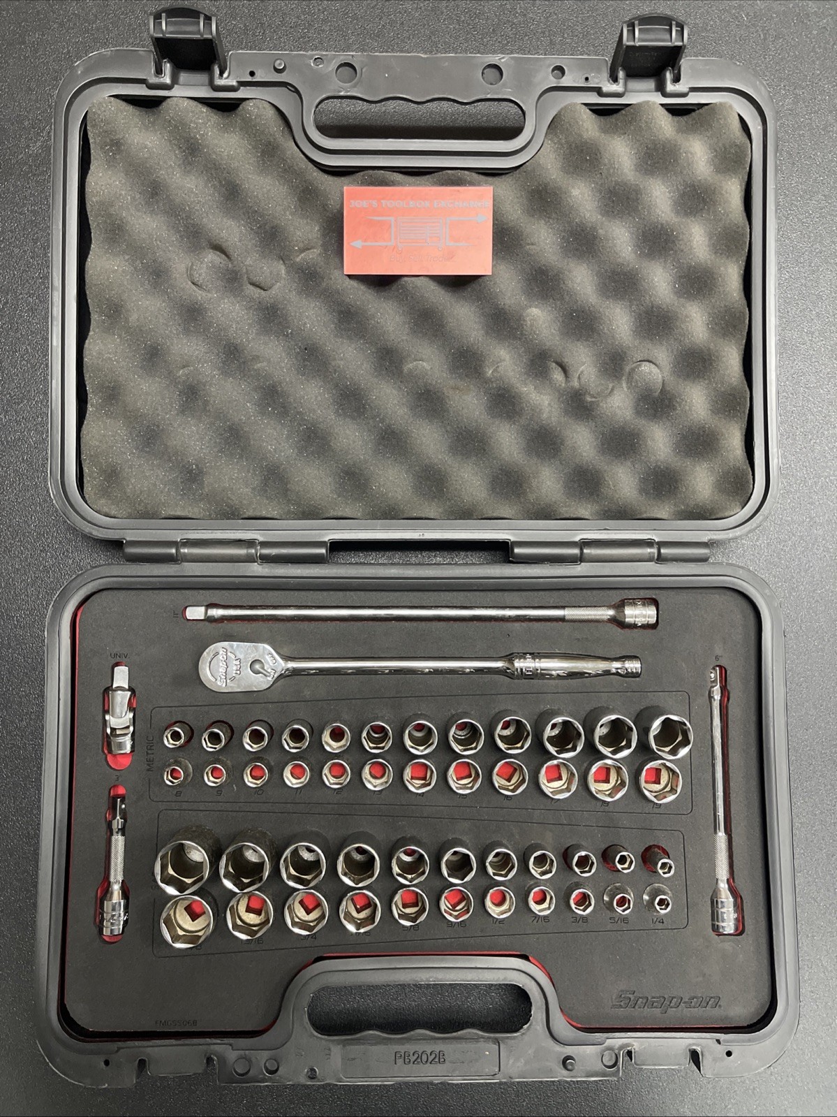 Snap On 51 pc 3/8″ Drive 6 Point Metric SAE General Service Set 251FSMBFR