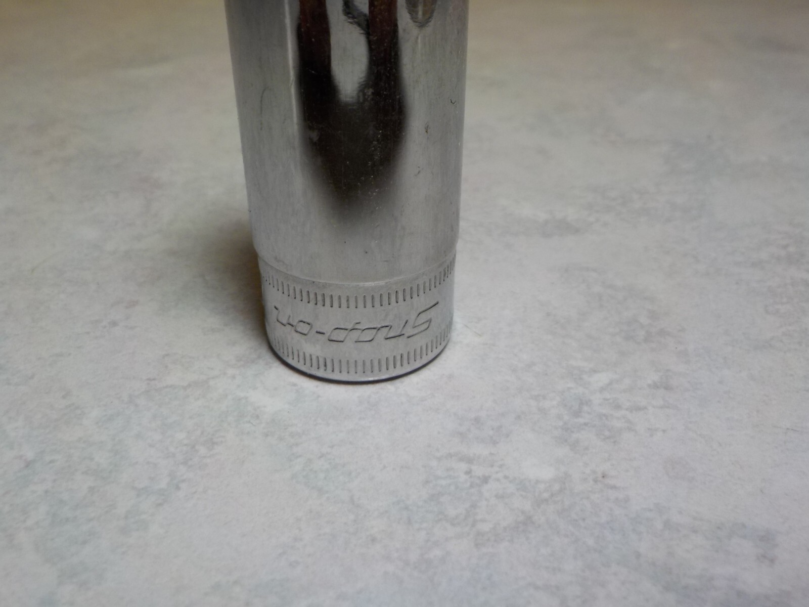Snap-On 3/8″ drive 17 mm 6 point Deep Chrome Socket SFSM17 #876