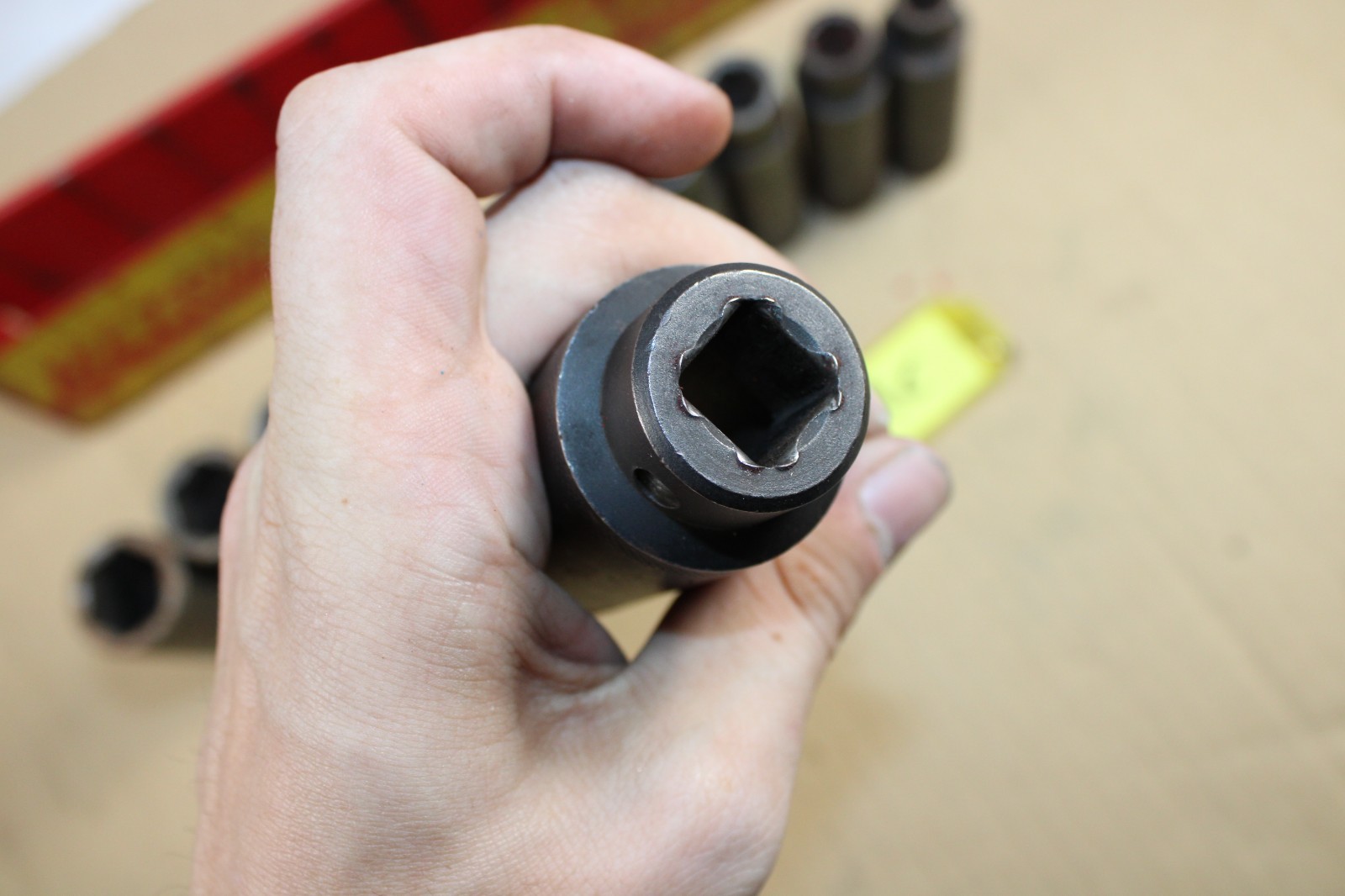 Mac Tools VDP6 1/2″ Drive Metric 6-Point Deep Impact Socket Set 10-24mm