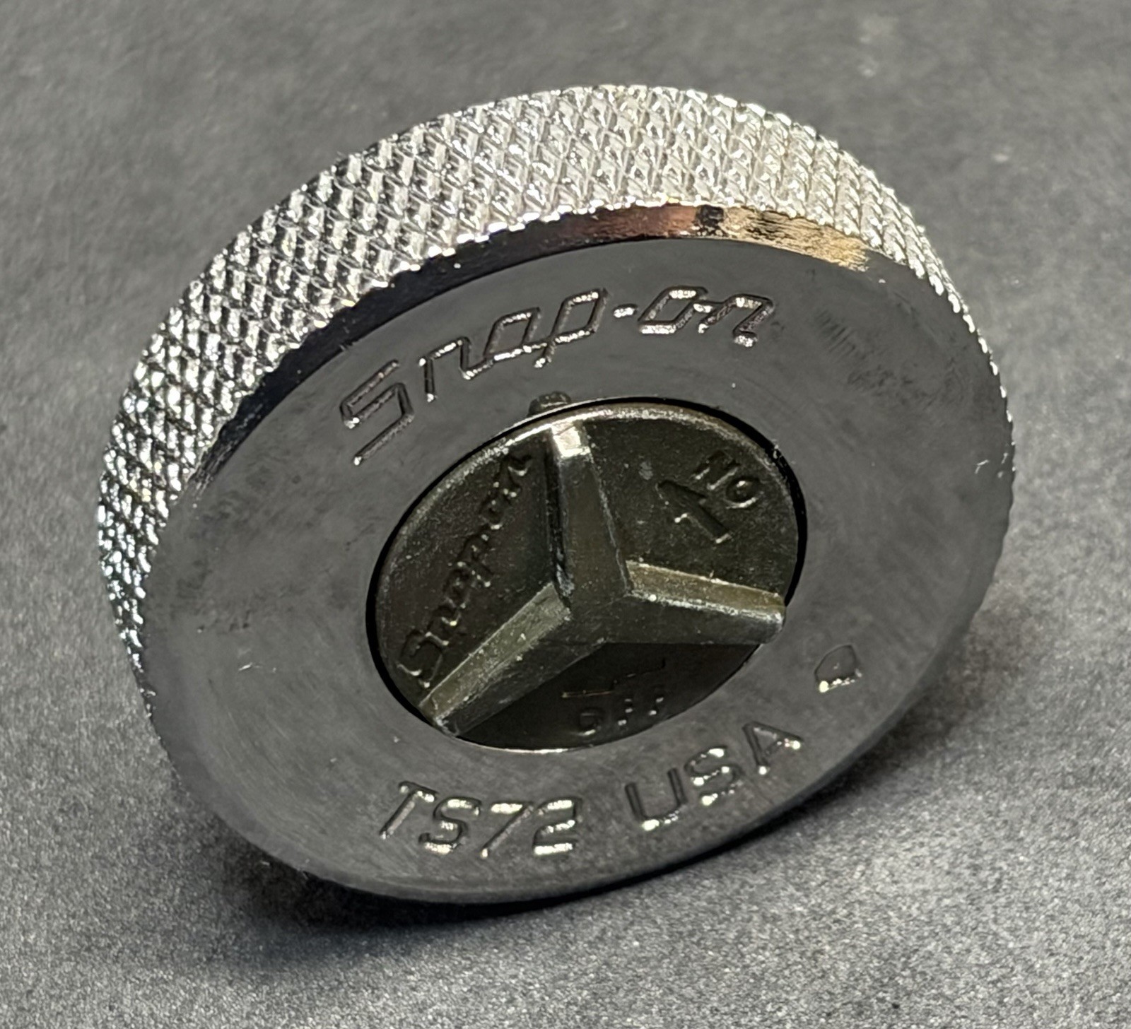 NICE! Snap On 1/4″ Dr. Finger Tip Ratchet Thumb Wheel Round Spinner TS72