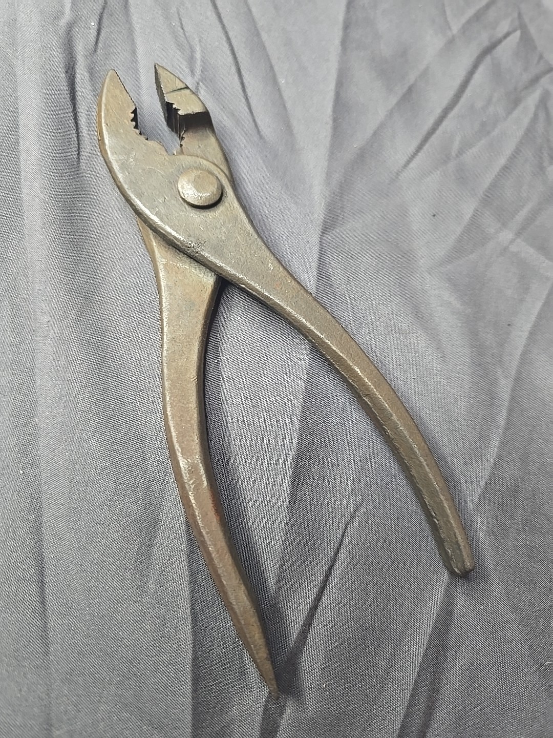 RARE VINTAGE 1933-34 FORD MH 6.5″ SLIP JOINT PLIERS FACTORY