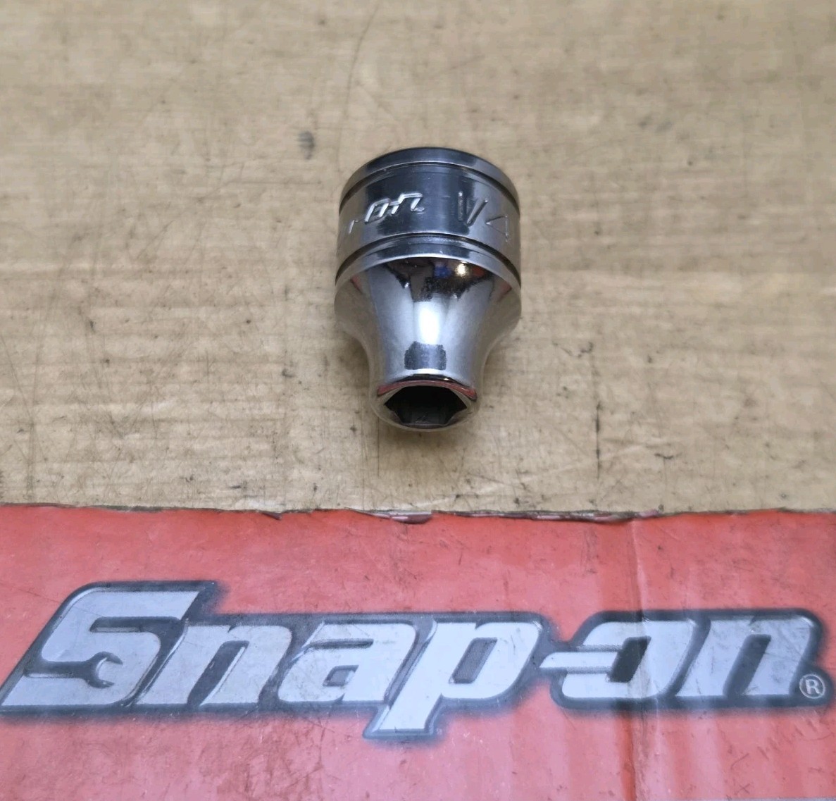 New Snap On FS081 – 3/8″ Drive 1/4″ Shallow 6 Point Chrome Socket