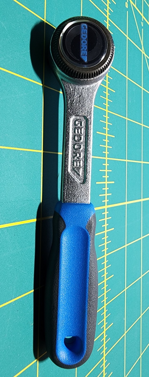 GEDORE 2093U-3 – 1/4″ DRIVE COMFORT GRIP 5″ ROUND HEAD RATCHET – MADE IN GERMANY