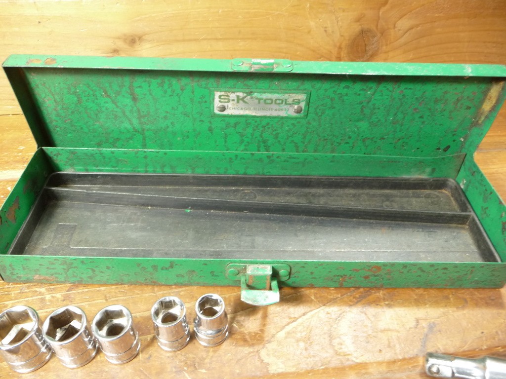 SK Tools Box w Husky 3/8 in. Drive Ratchet and Socket Set