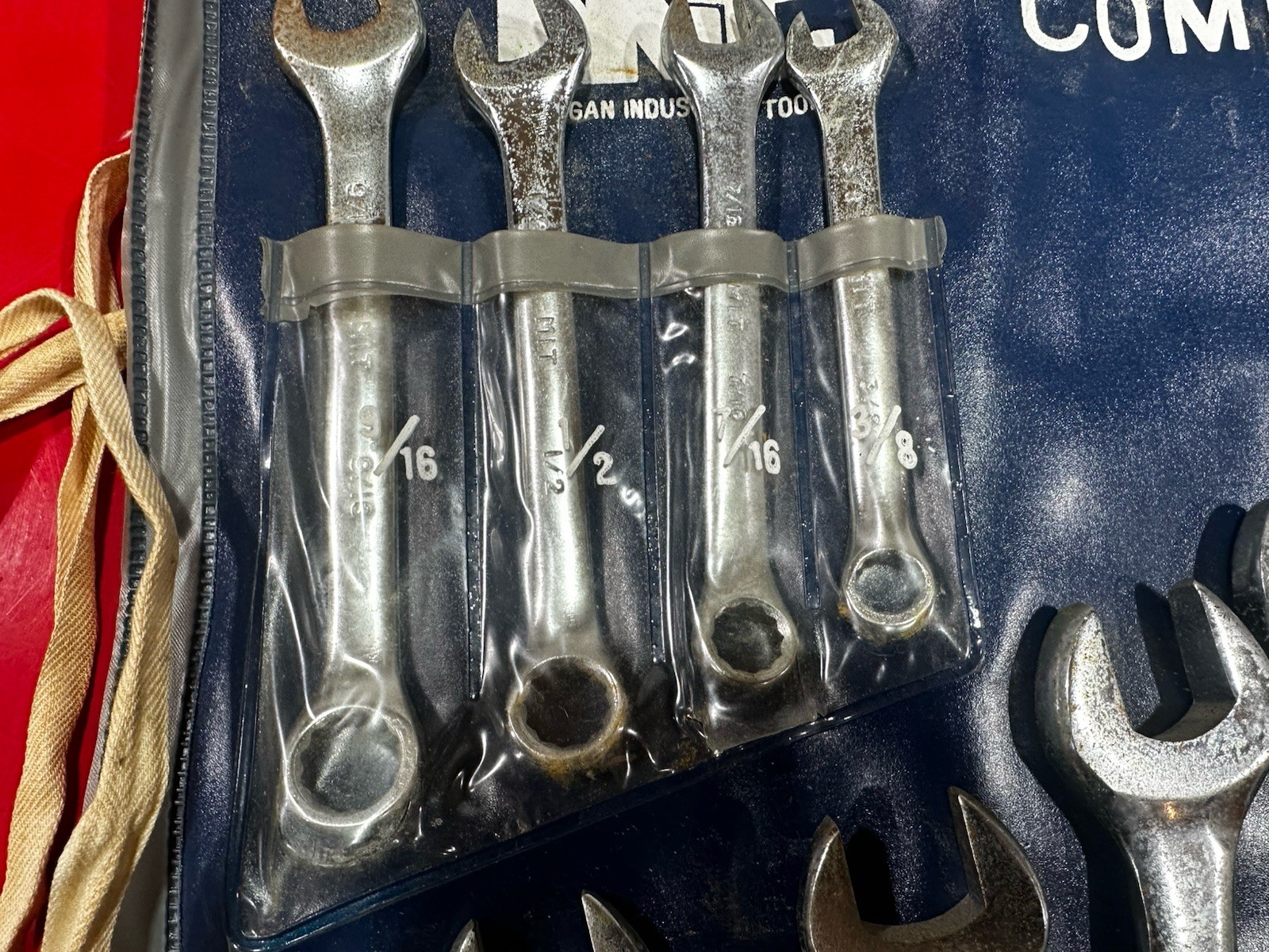 MIT 14 Piece CombinationWrench Set 3/8 – 1 1/4 With Pouch