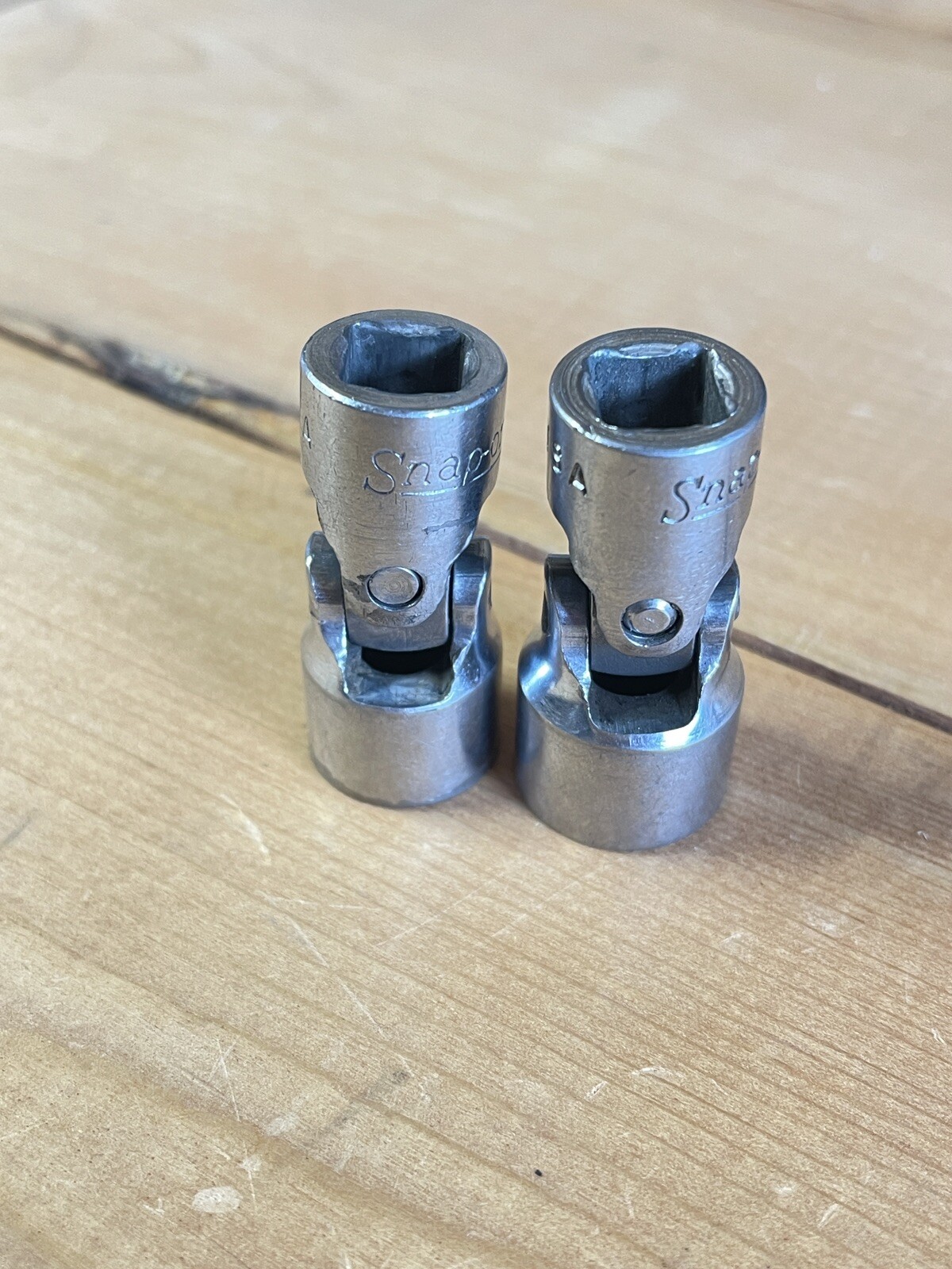 SNAP ON 9/16 FVU 18,- 5/8 FVU20, 3/8 Dr Swivel Socket