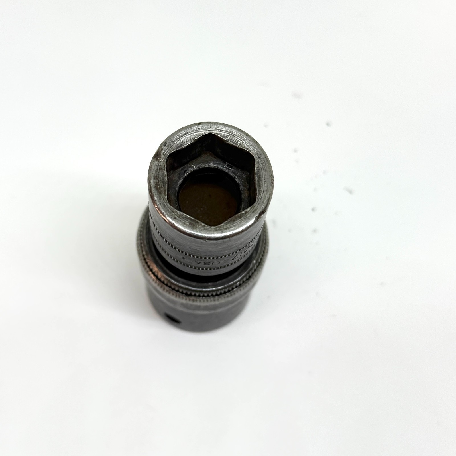 Snap-on IPLM17C 17mm 1/2″ Drive 6-Point Swivel Impact Socket – Low Profile USA