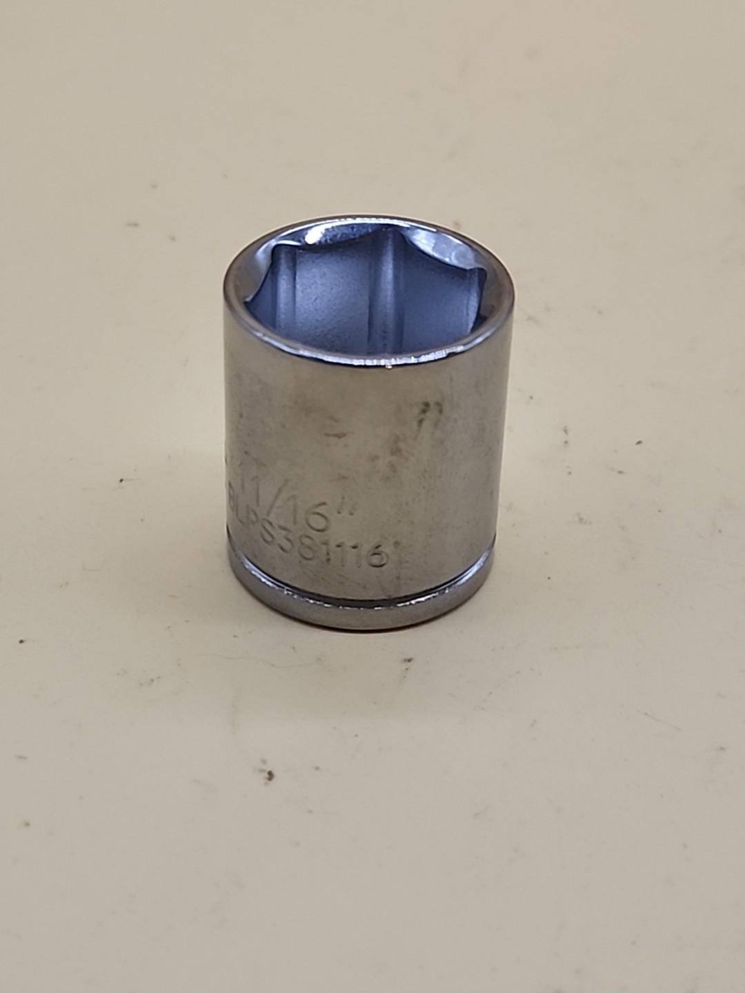 Blue-point Tools BLPS381116 11/16″ SAE Shallow Socket 3/8″ Drive 6 Pt USA