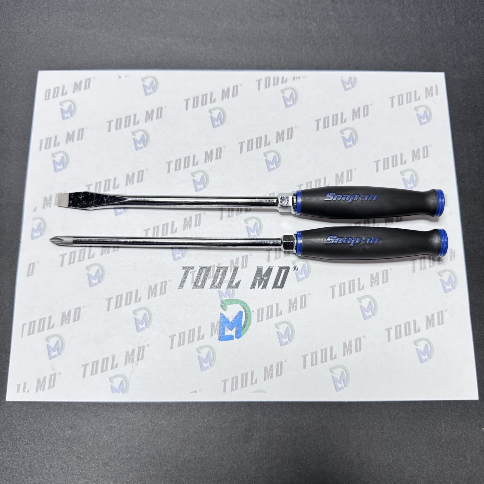 Snap-on Tools NEW 2pc CUSTOM 9-1/2″ POWER BLUE Ratchet Handle Screwdriver Set