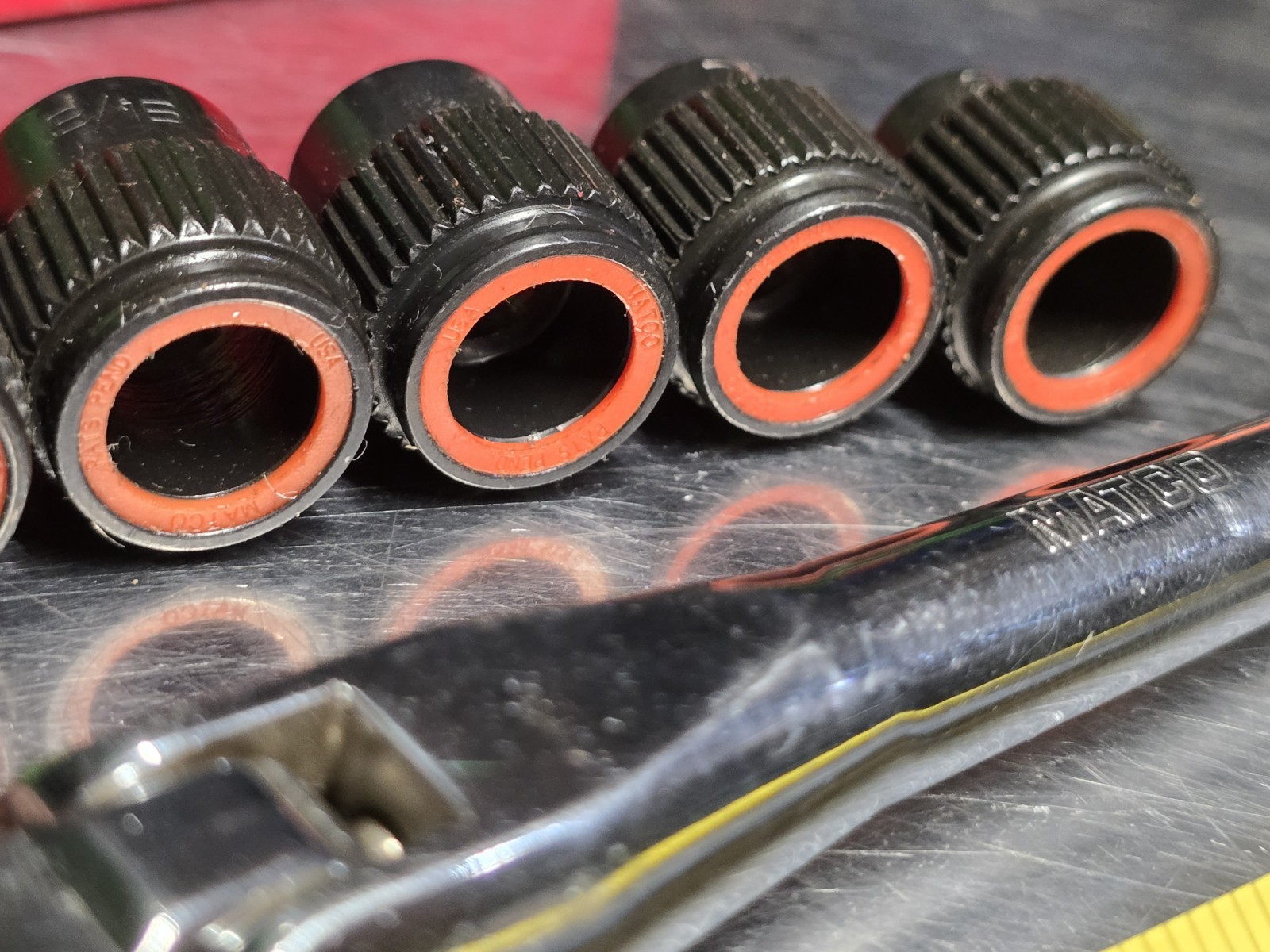 MATCO TOOLS MILTARY PASSTHTOUGH RATCHET AND SOCKET SET SAE. BIT DRIVER INCLUDED