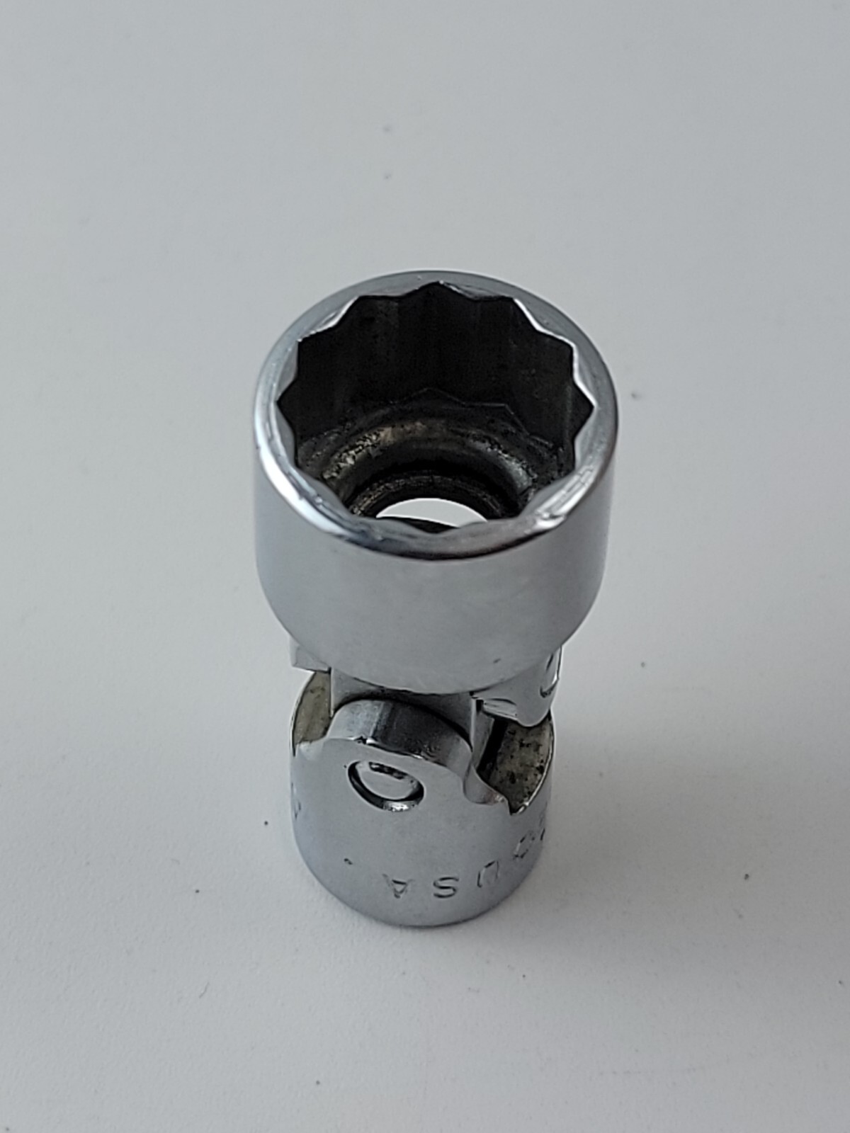 Snap On Tool FVU20 5/8″ Flank Drive Shallow Universal Socket 3/8″ Drive 12 Point