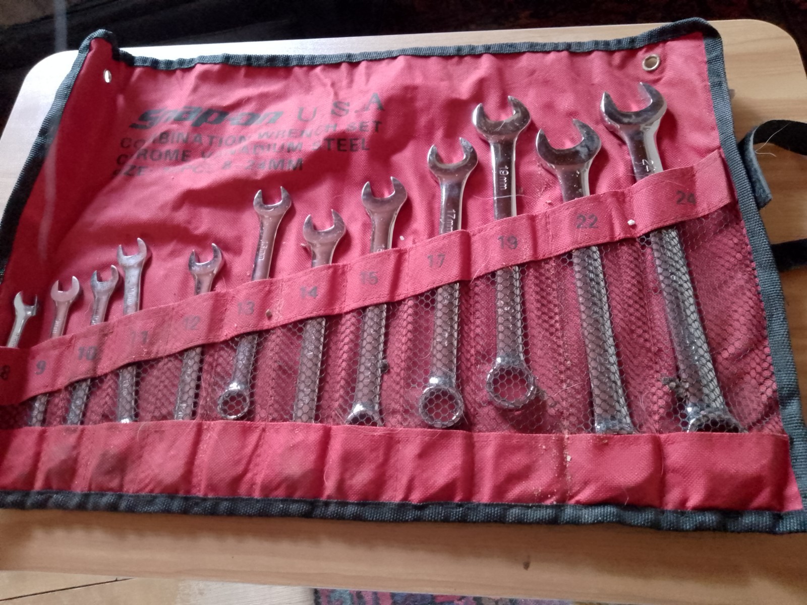 SNAP ON U S A 12 PIECE COMBINATION WRENCH SET CHROME VANADIUM STEEL 8-24 MM