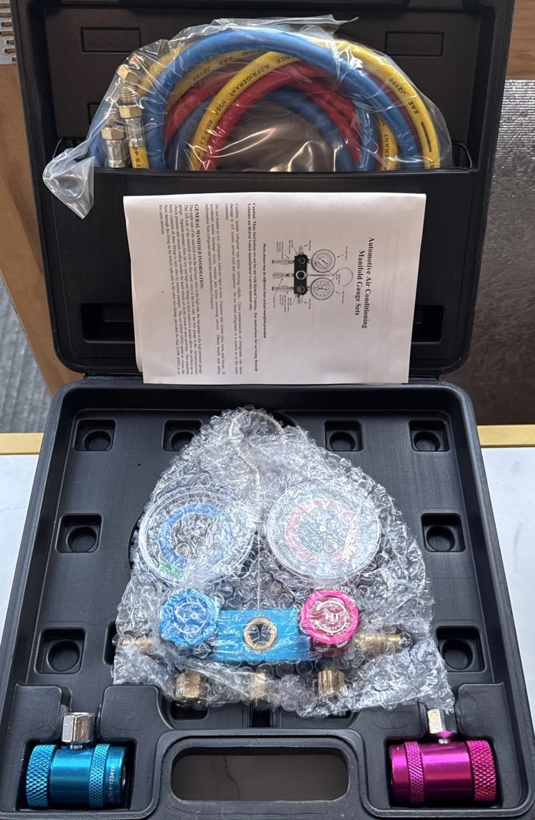 R1234YF Aluminum Manifold Gauge set, Hose Set, and Service Couplers 24559 New