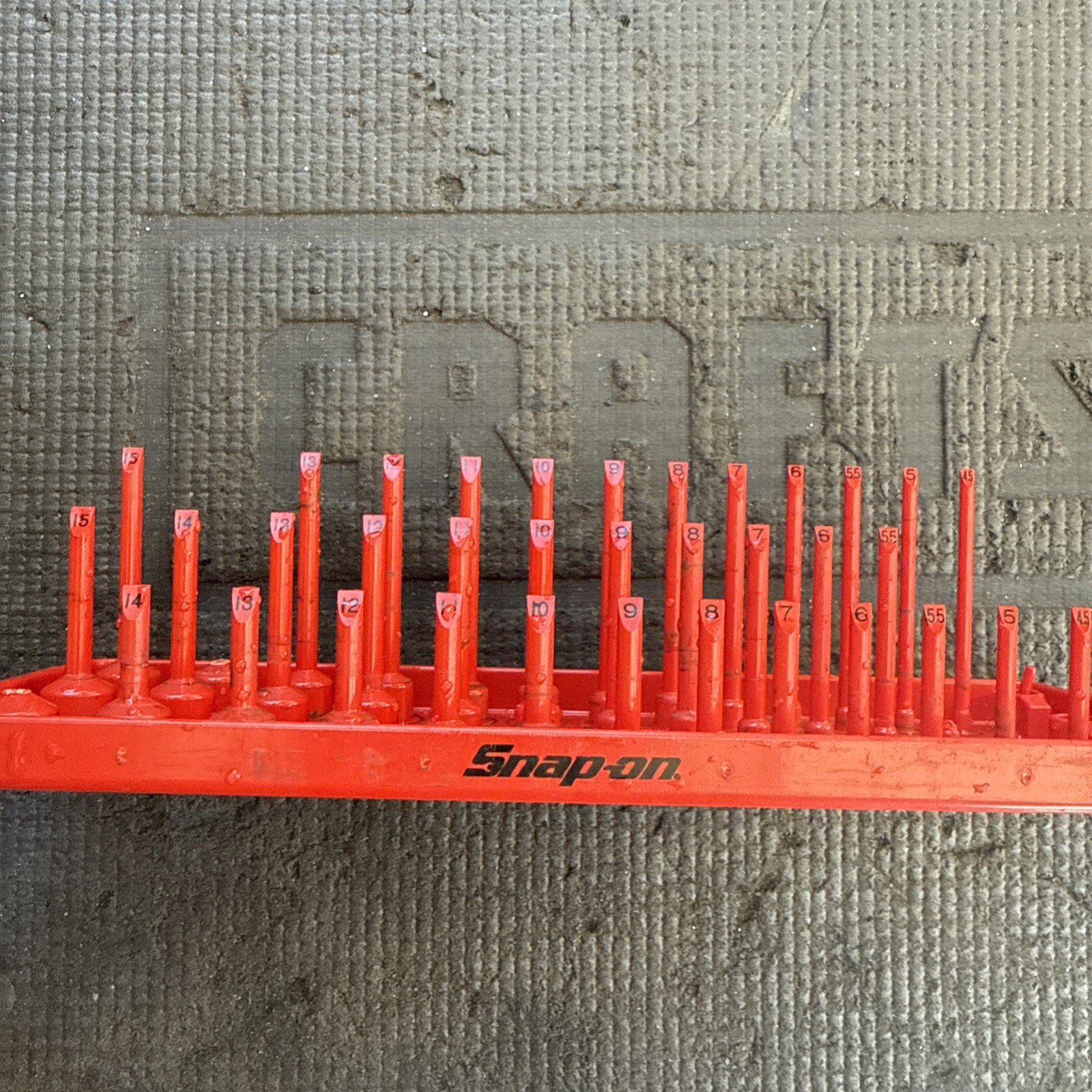 Snap On ka143metrd 1/4″ metric post 3 row socket tray red Broken Piece