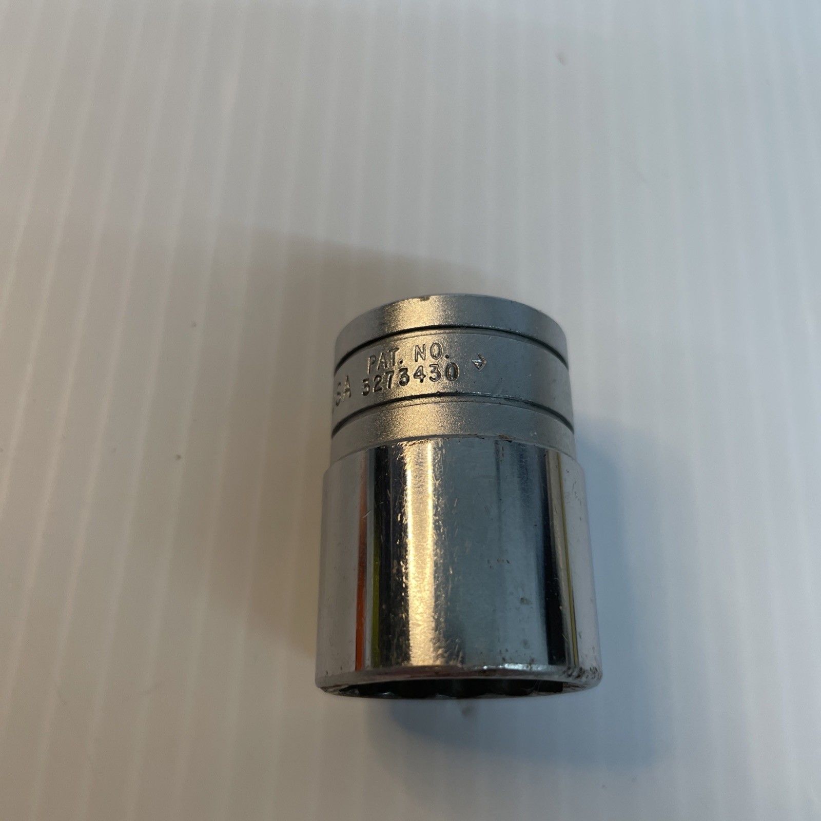 Snap-On Tools USA 1/2″ Dr 12-Pt SAE 13/16″ Flank Drive Shallow Socket MPN SW261
