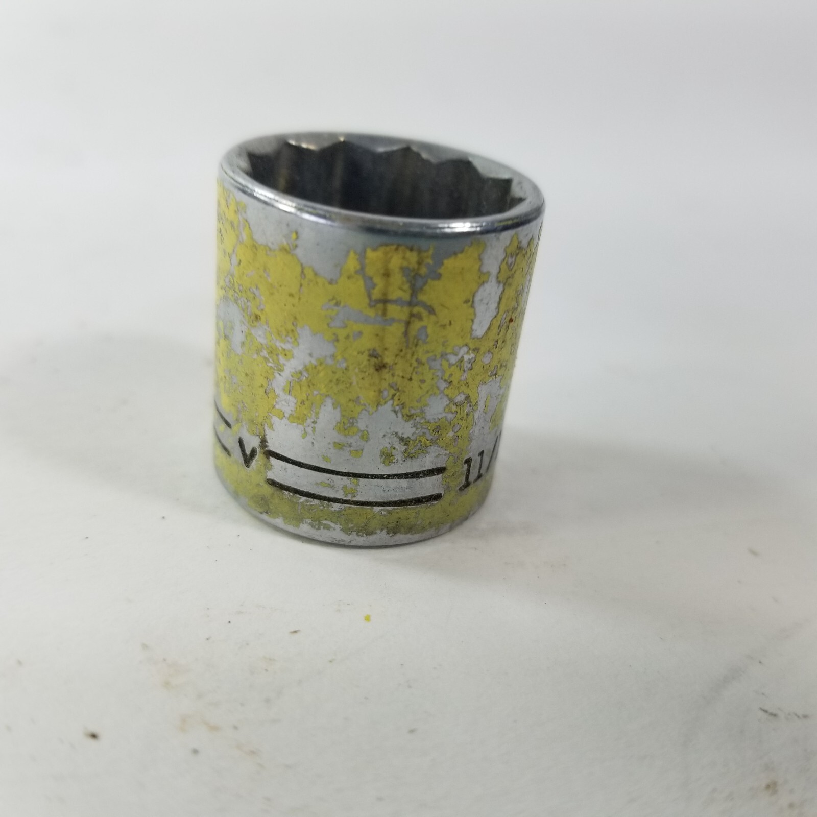 Vintage Craftsman 3/8″ Drive 11/16″ Standard 12-Point Socket =V=