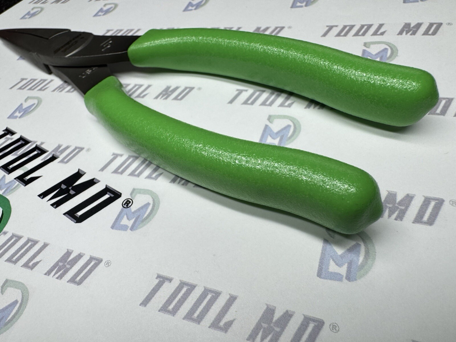 Snap-on Tools USA NEW GREEN 8″ Talon Soft Grip Needle Nose Pliers 96ACFG