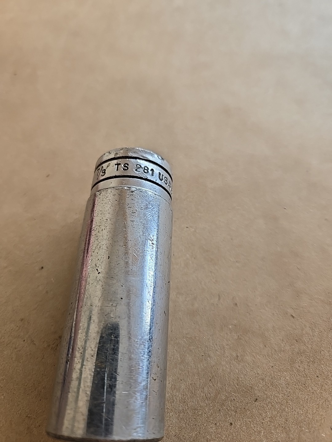 Snap On 1/2″ Drive 7/8″ 6PT SAE Deep Chrome Socket Worn TS281