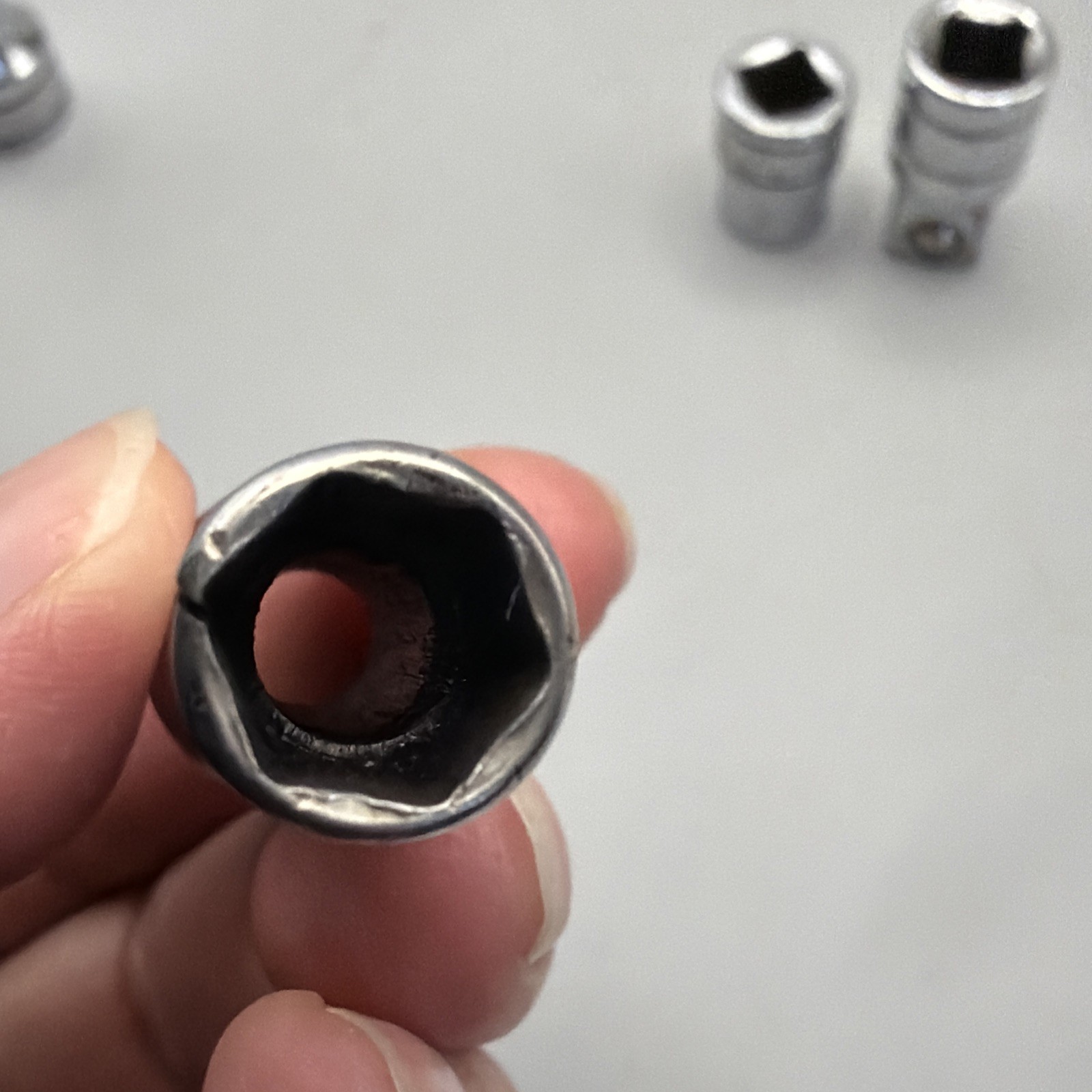 Snap On Sockets (SFS081, 101. F141. A2 Adapter).Read