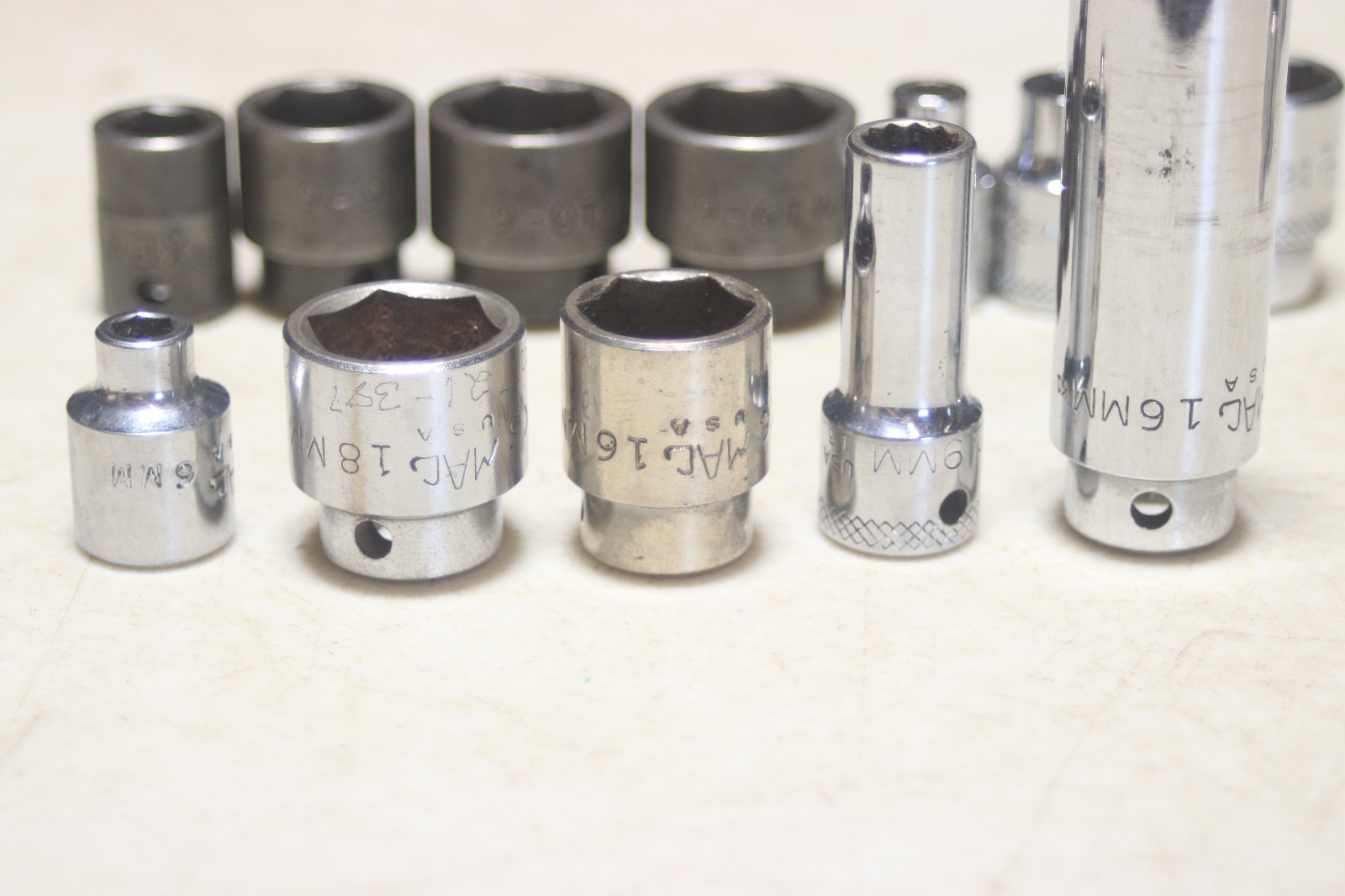 Lot of 50 MAC Tools 3/8 & 1/2 Inch Drive Sockets ALL Different SAE & Metric