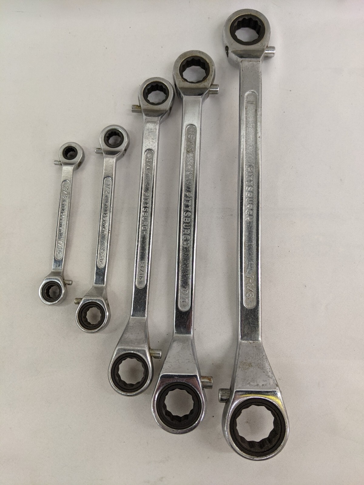 Pittsburgh SAE Reversible Offset Ratchet Wrench Set 3/8″ to 1-1/8″ Set of 5 TF