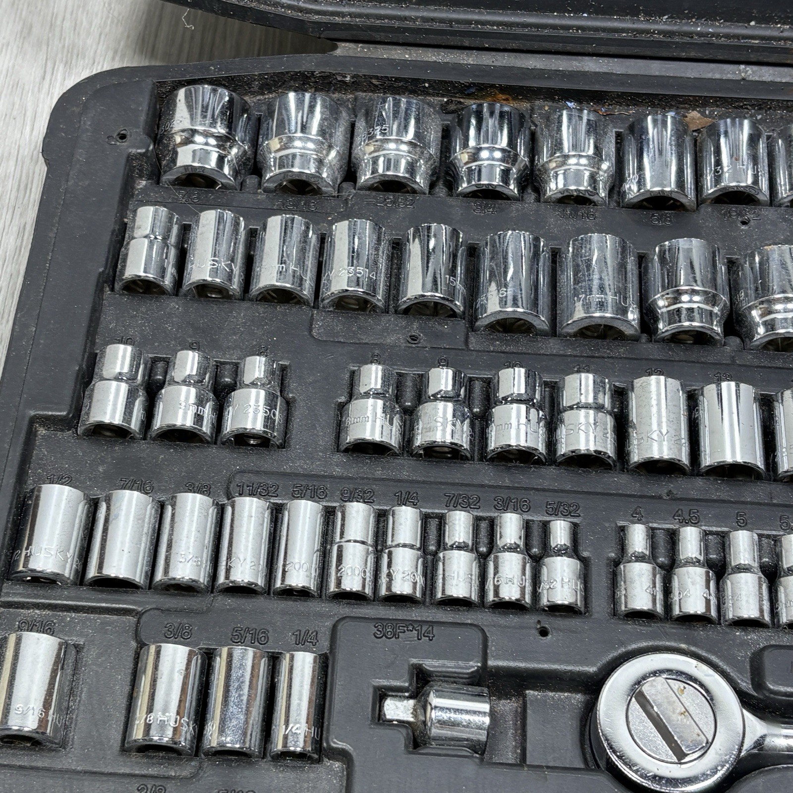 Large Huskey Socket Set Missing one adapter otherwise Complete Good Shape