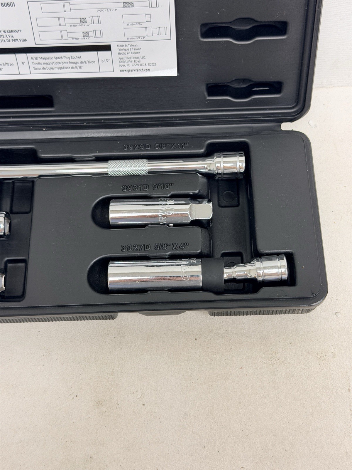 GEARWRENCH 5 Pc 3/8″ Drive 6 Pt. Magnetic Swivel Spark Plug Socket Set (80601)