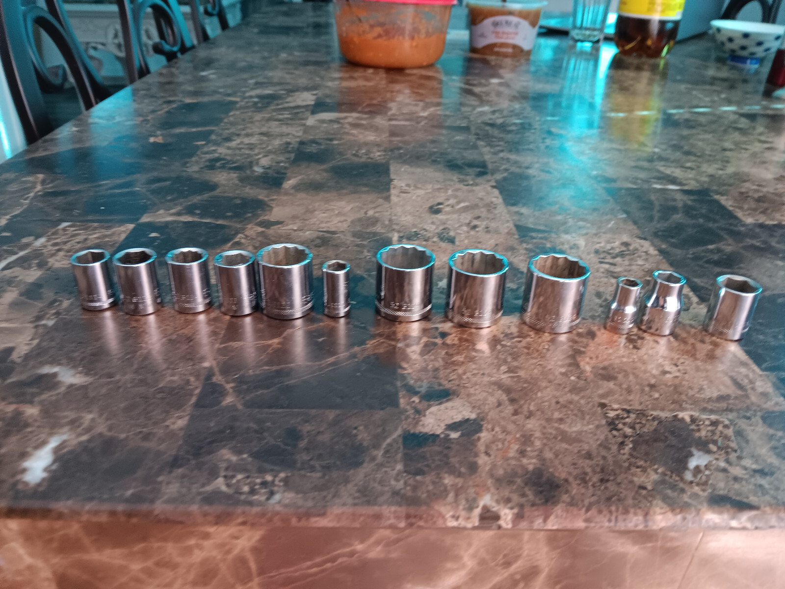 lot of Easco drive socket 12 pieces three of them are 3/4 (52 3124)