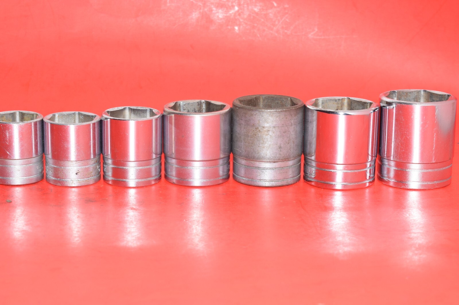 Snap-On 1/2″ Drive 16 PIECE SAE 3/8″ – 1-3/8″ Shallow 6-POINT Flank Socket Set