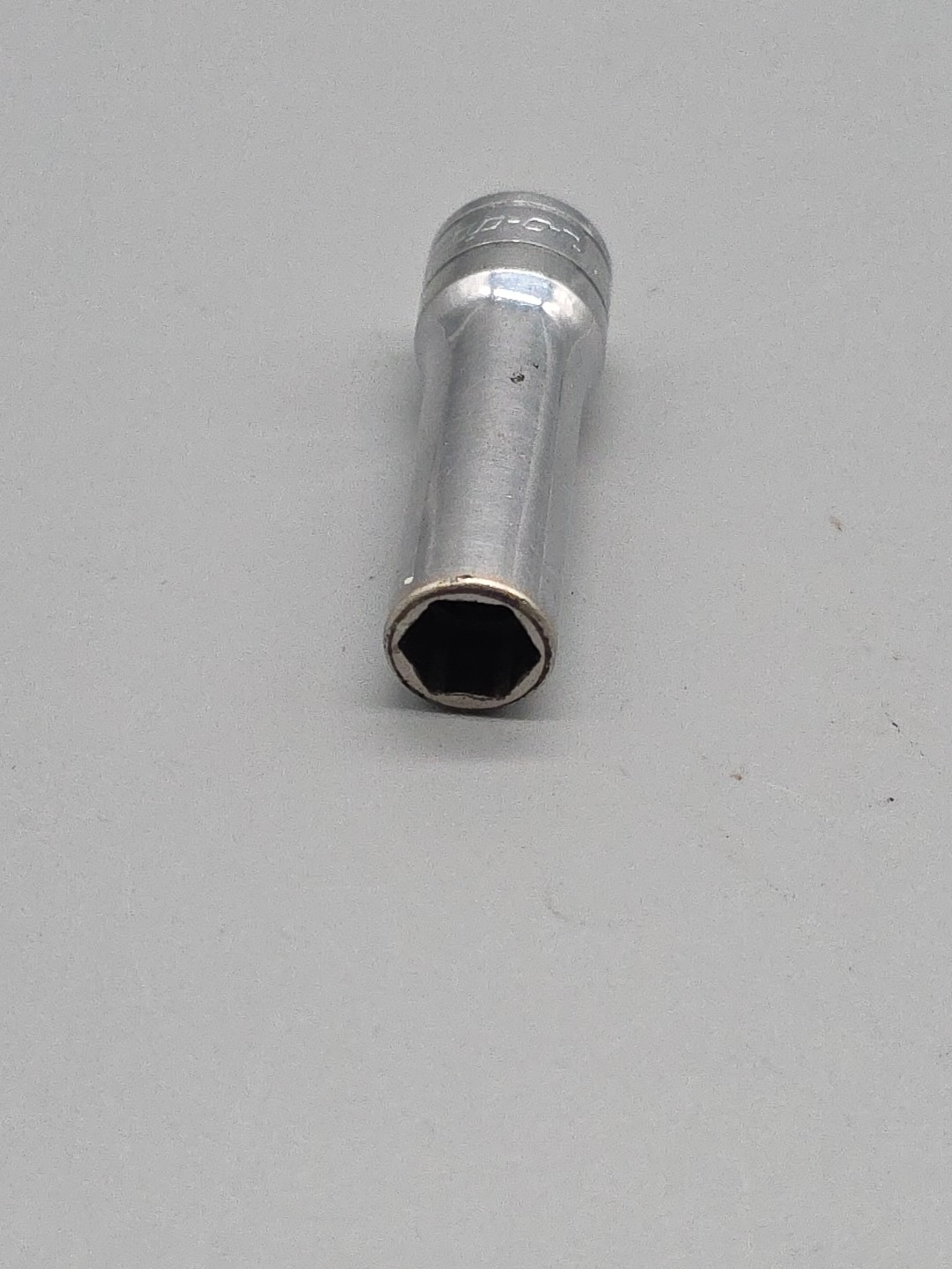 Snap-On Tools SFS121 3/8in. 3/8″ Drive 6 Point SAE Deep Chrome Socket USA