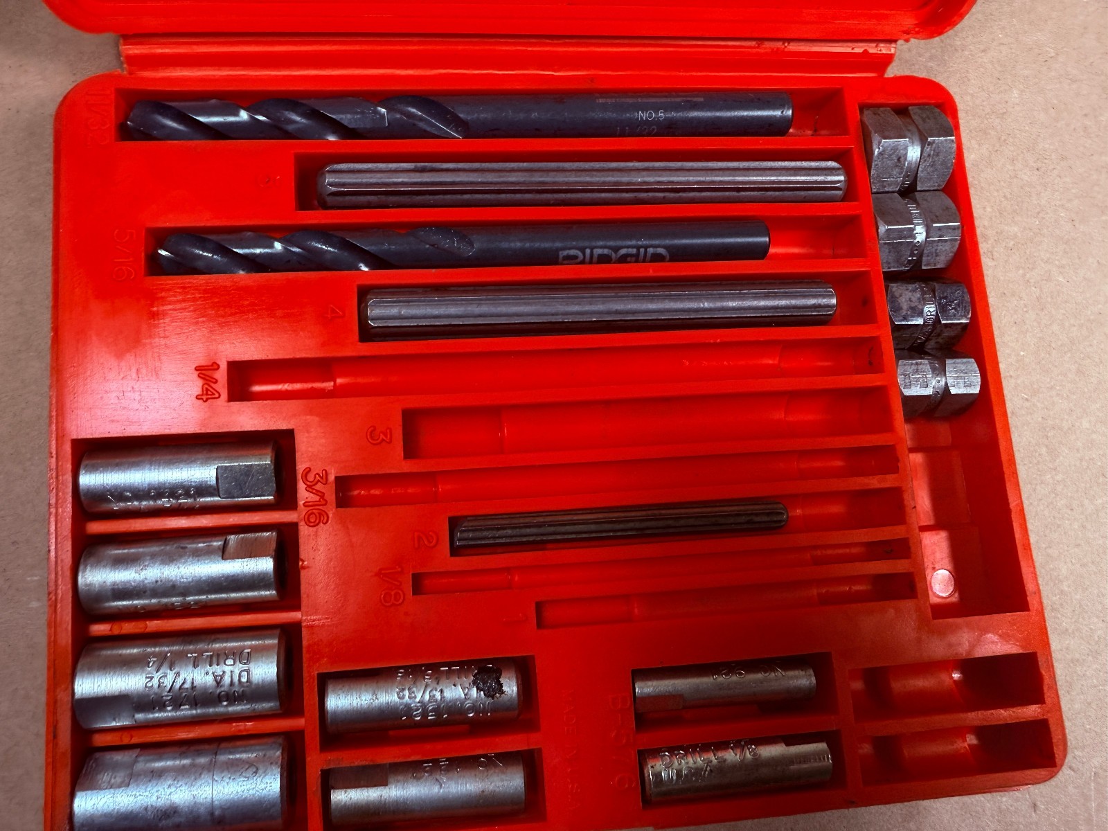 MAC Tools SE10 Screw Extractors Set Red Hard Case Incomplete USA Pre-Owned