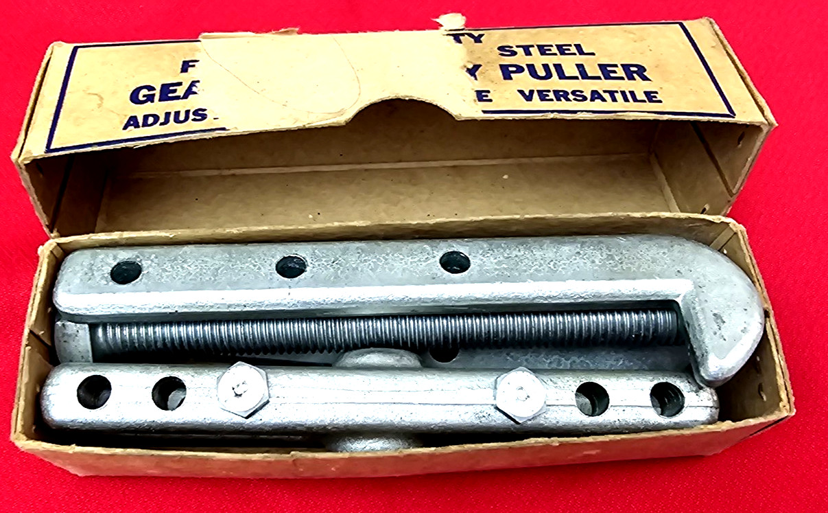 Vintage Forged Steel Gear and Pulley Puller Heavy Duty Adjustable Tool AB