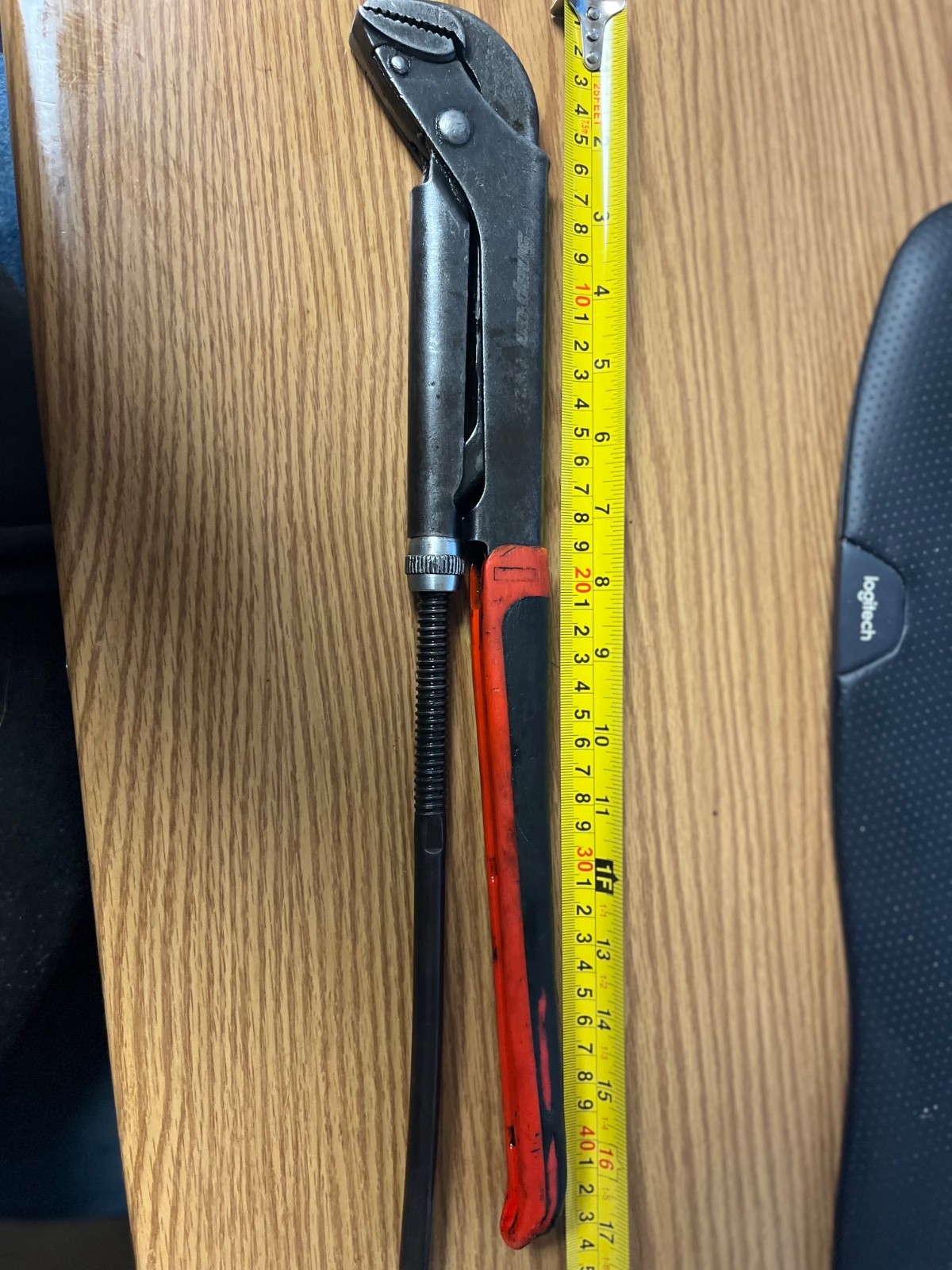 SNAP ON – PWZ2 – 17″ ADJUSTABLE PLIER/WRENCH WITH RED AND BLACK HANDLE – LOC#186