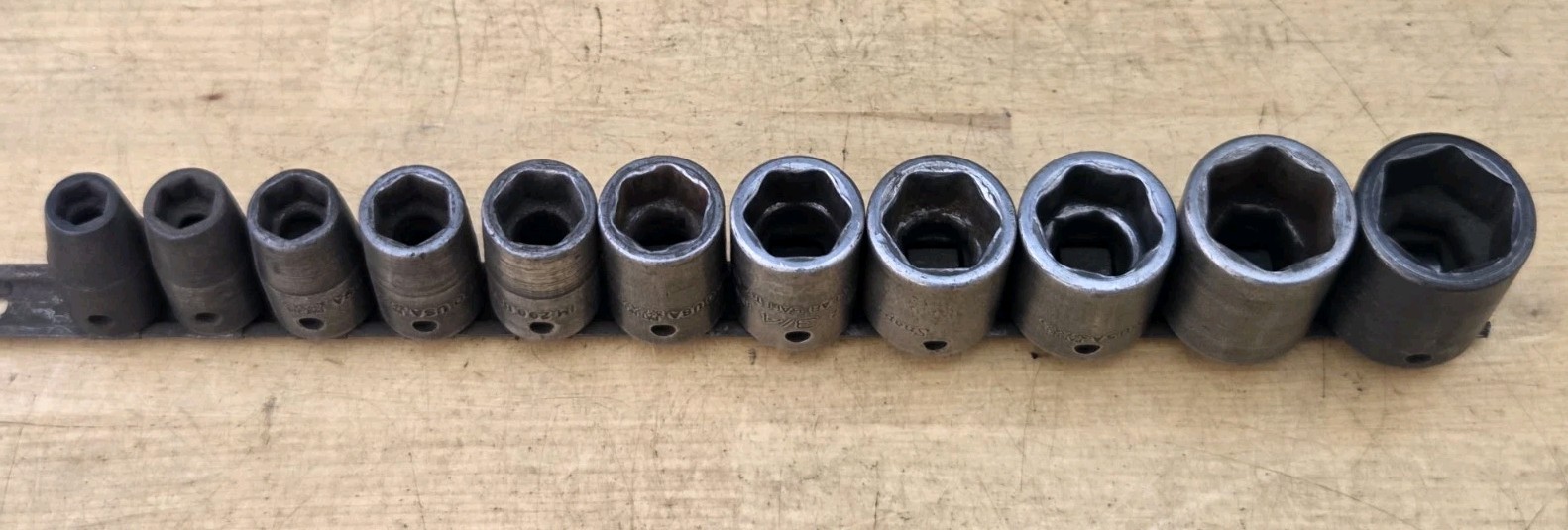 Snap On 311IMYA -1/2″ Drive 11 Pc SAE Shallow 6 Pt Impact Socket Set (3/8″ – 1″)