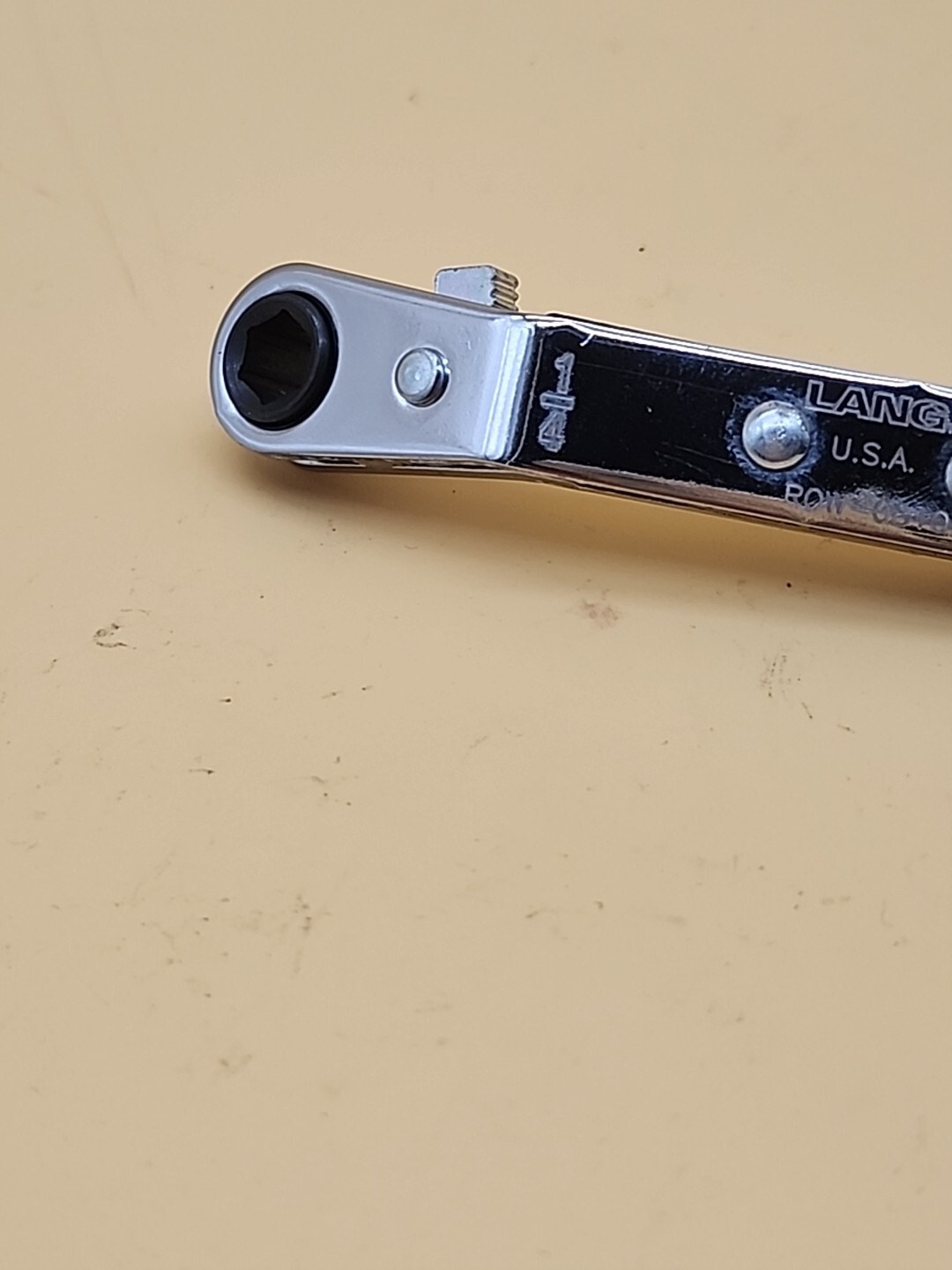 Lang Tools ROW-0810 1/4″ x 5/16″ .6Point Angled Reversible Ratcheting Wrench