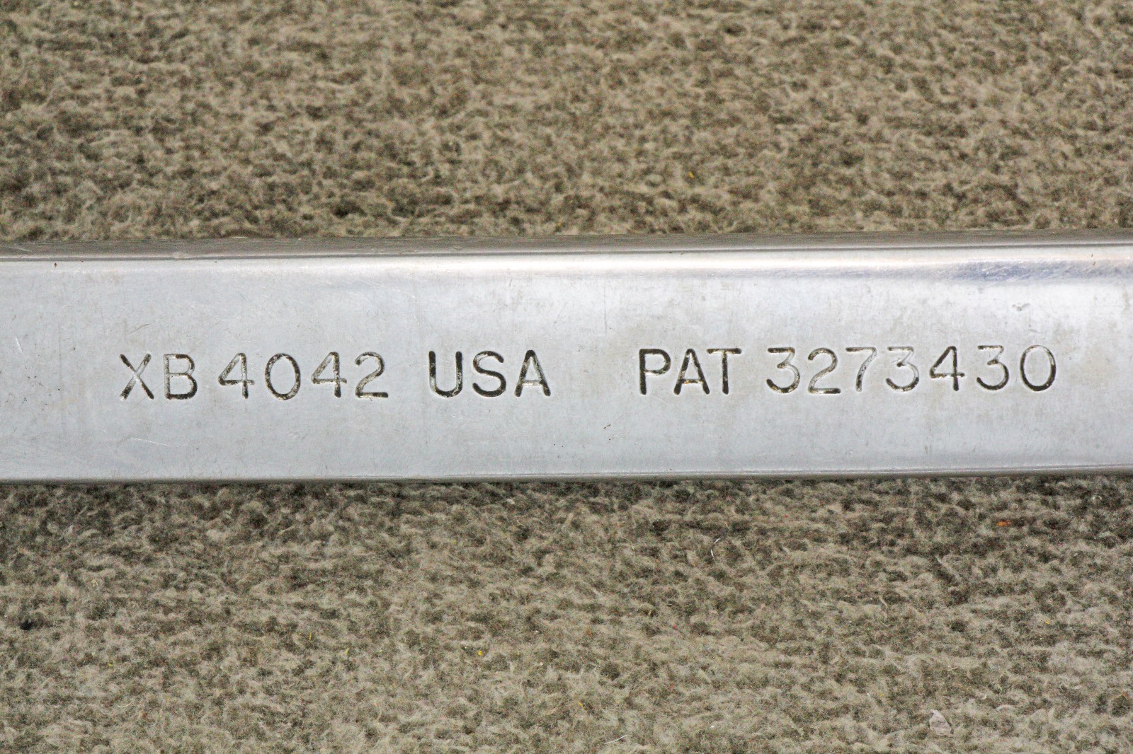 Snap on XB4042 1-1/4″ & 1-5/16″ 10° Offset Box Wrench