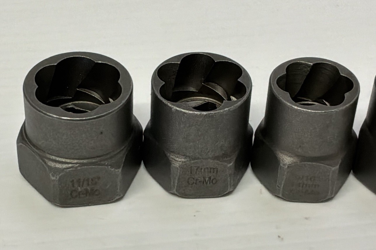 bolt extractor set (see pictures)