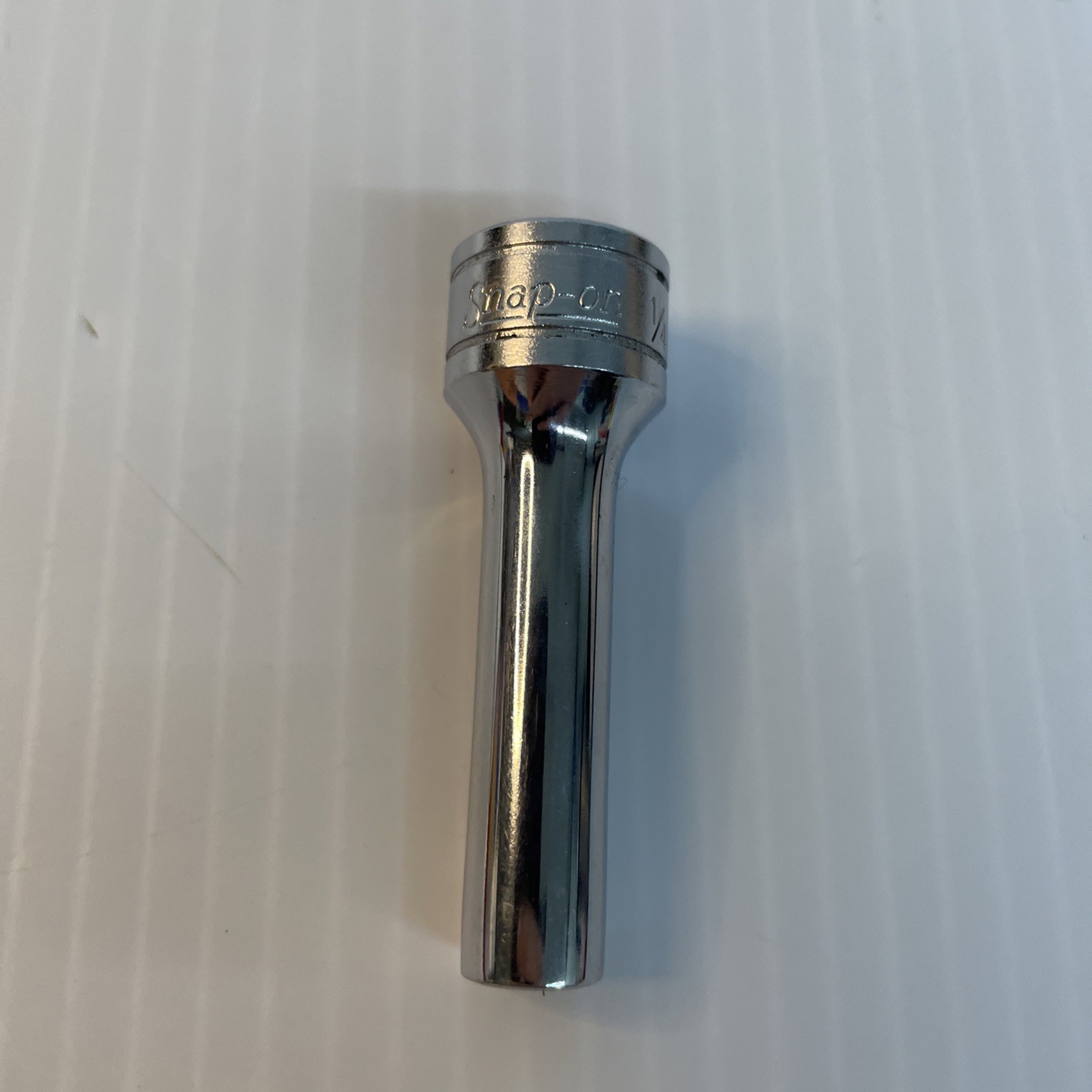 Snap On 3/8″ Drive 1/4″ 6PT SAE Deep Chrome Socket SFS081 – Pre Owned