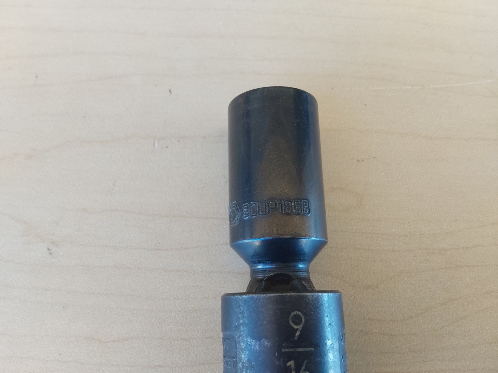 Matco USA 9/16″ Pinless Deep Swivel Universal Impact Socket 3/8″ Dr 6Pt BDUP186B