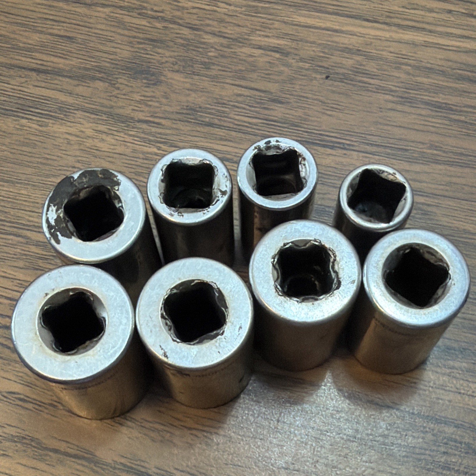 Craftsman USA GK 8 pc 3/8″ Drive Metric Mid-Length Socket Partial 10-19mm 43219