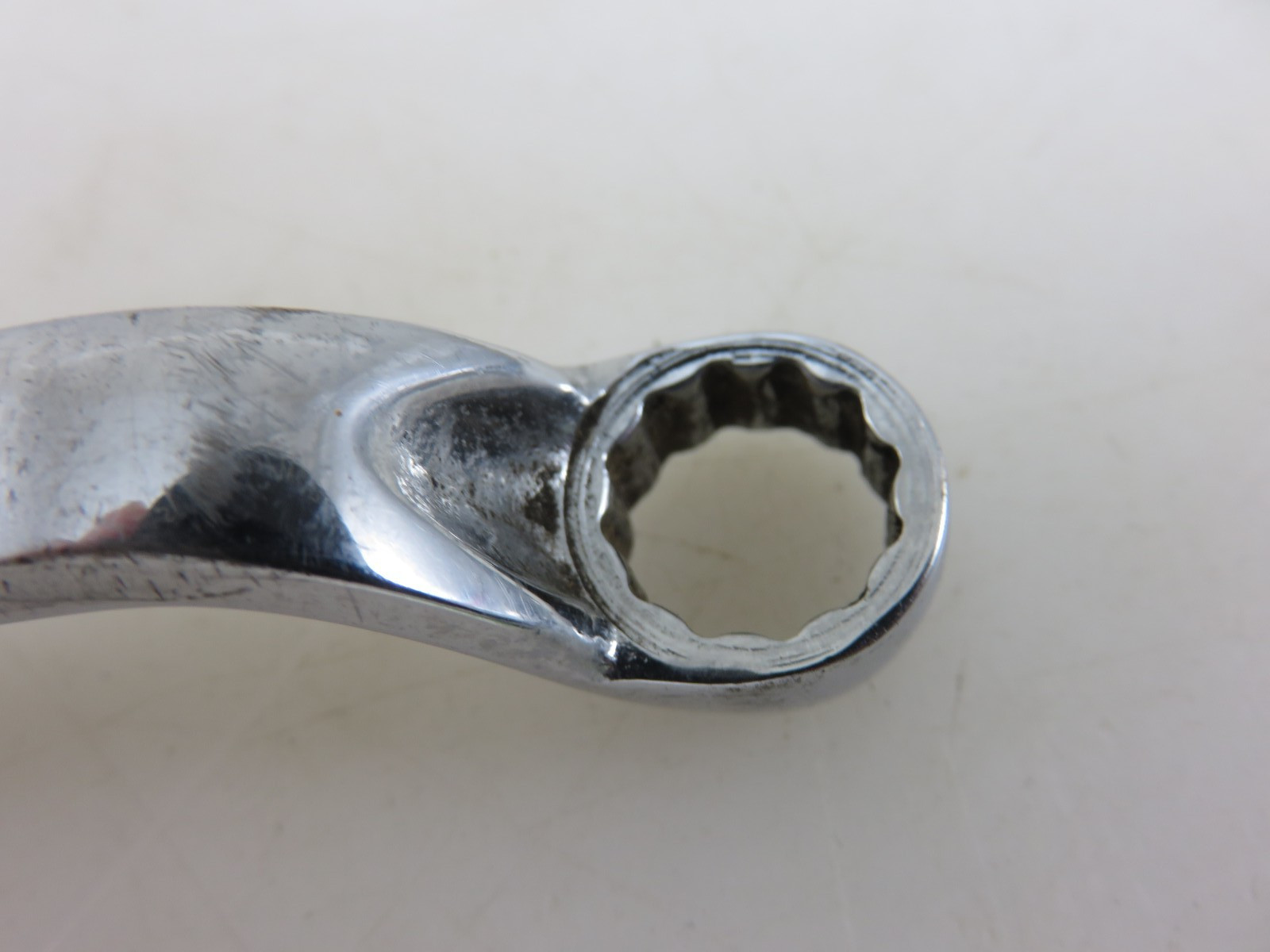 Snap-On XOM1011 METRIC 60° Offset Box End Wrench 10mm x 11mm Vintage Made In USA