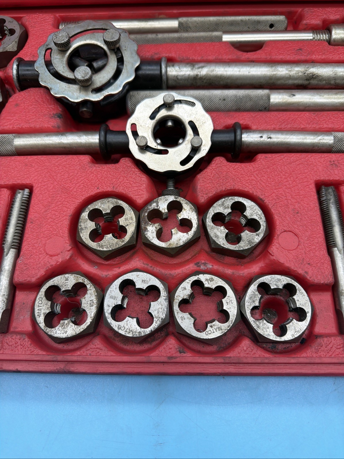 Matco 25 Piece Tap & Die Set SAE 9/16 To 1” Coarse & Fine Tool Set Threading Set