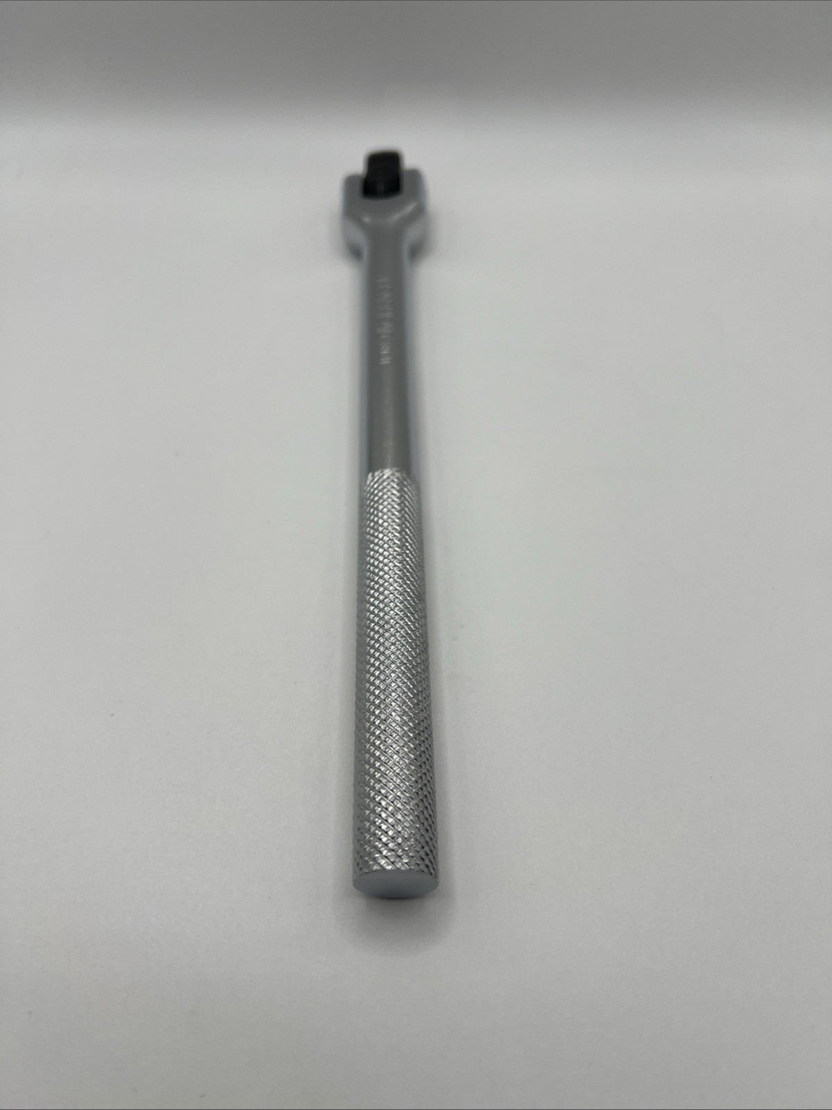 Gearhead 1/2″ Drive 10” Breaker Bar Flex Head With Knurled Handle 33611