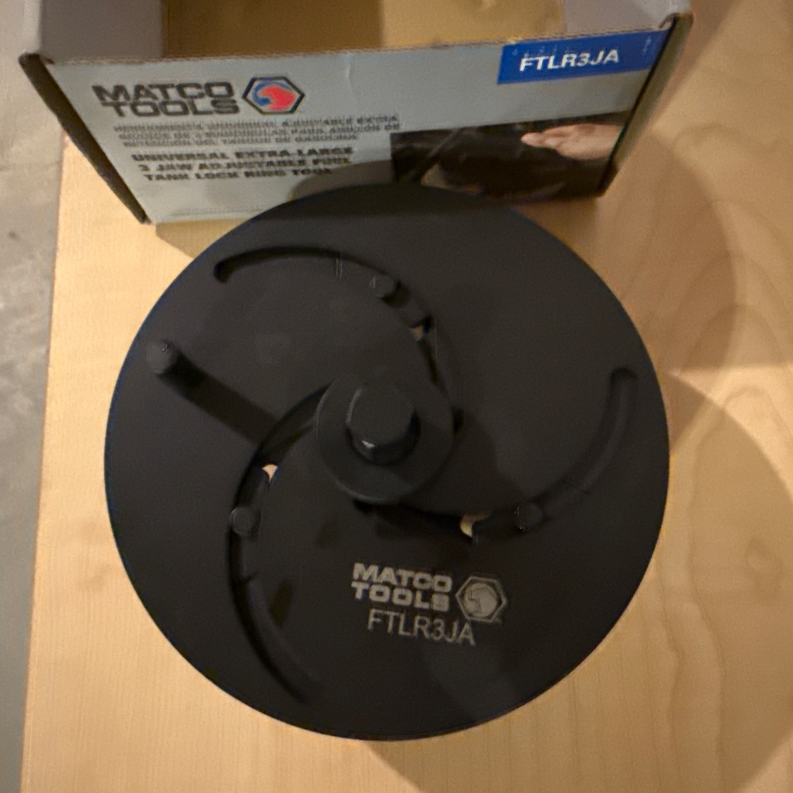 Matco FTLR3JA UNIVERSAL EXTRA LARGE 3 JAW ADJUSTABLE FUEL TANK LOCK RING TOOL